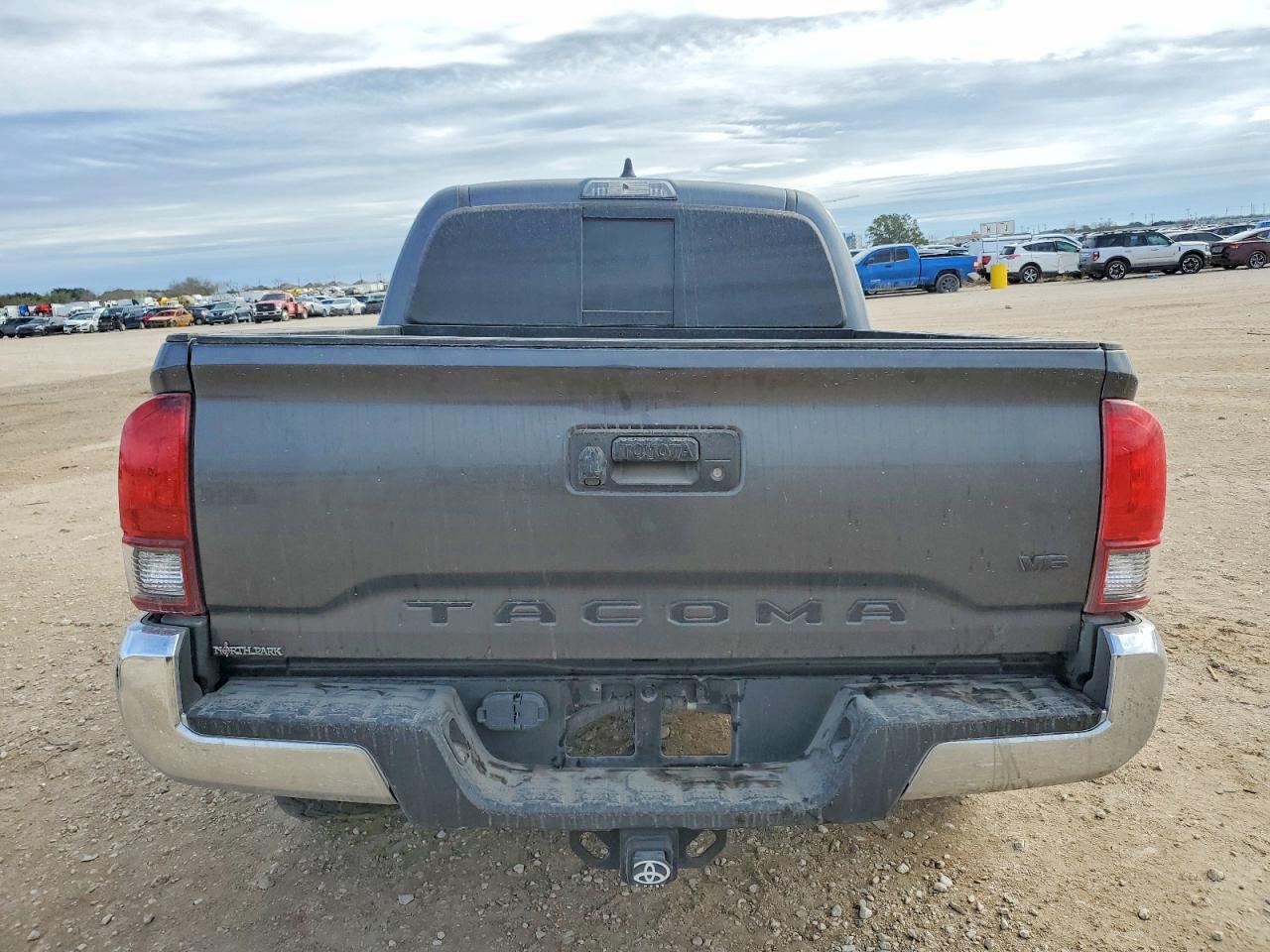 2021 Toyota Tacoma Double Cab - Фото 6