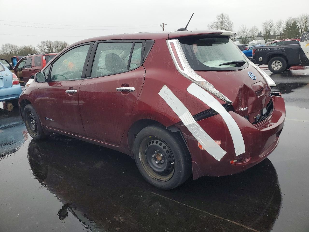 2017 Nissan Leaf S - Image 2