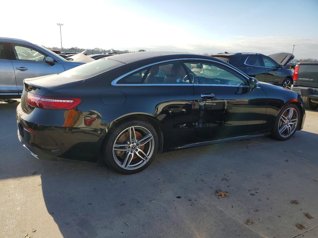 2018 Mercedes-Benz E 400 - Фото 3