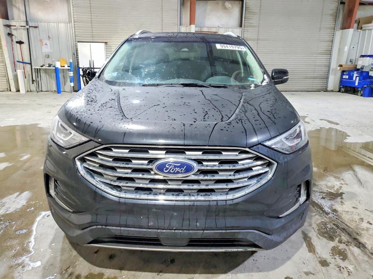 2019 Ford Edge Titanium - Фото 5