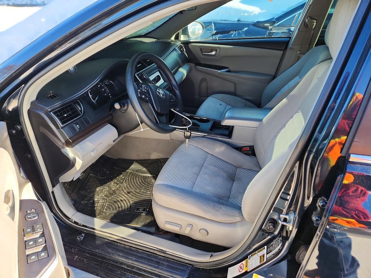 2015 Toyota Camry Le - Фото 7