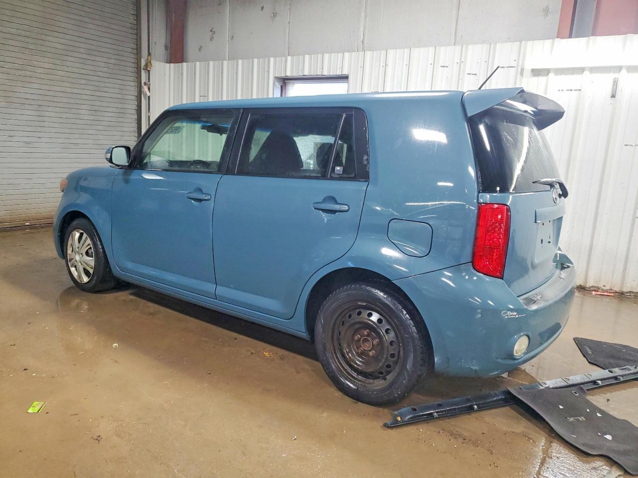 2008 Scion Xb - Фото 2