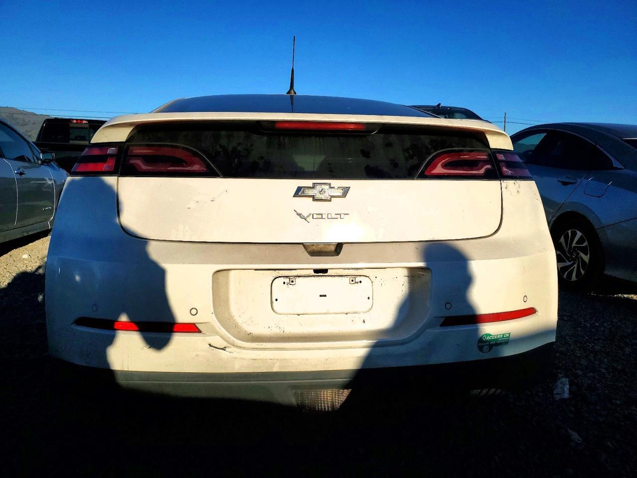 2014 Chevrolet Volt - Image 6