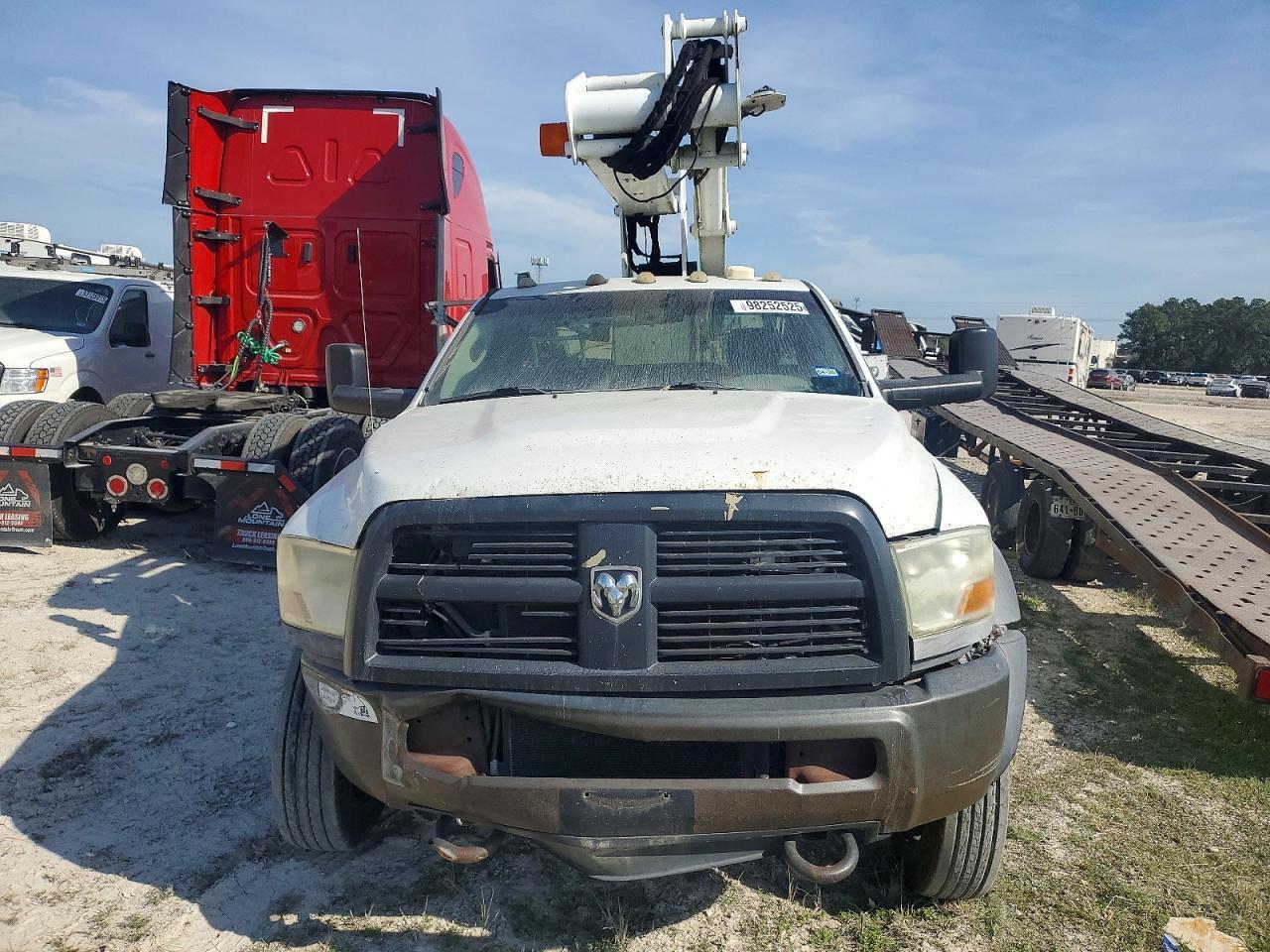 2012 Dodge Ram Bucket Truck - Image 5