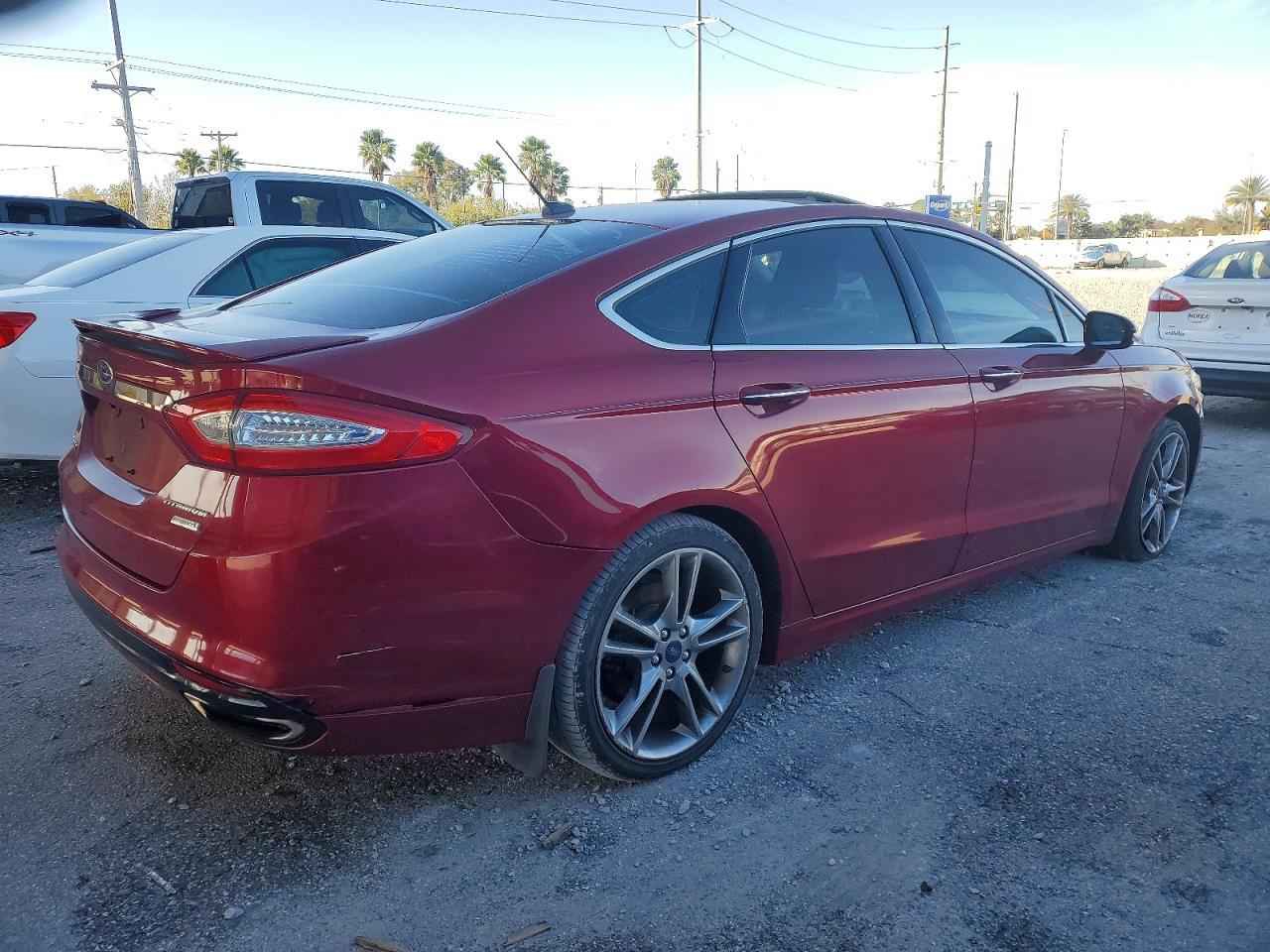 2016 Ford Fusion Titanium - Image 3