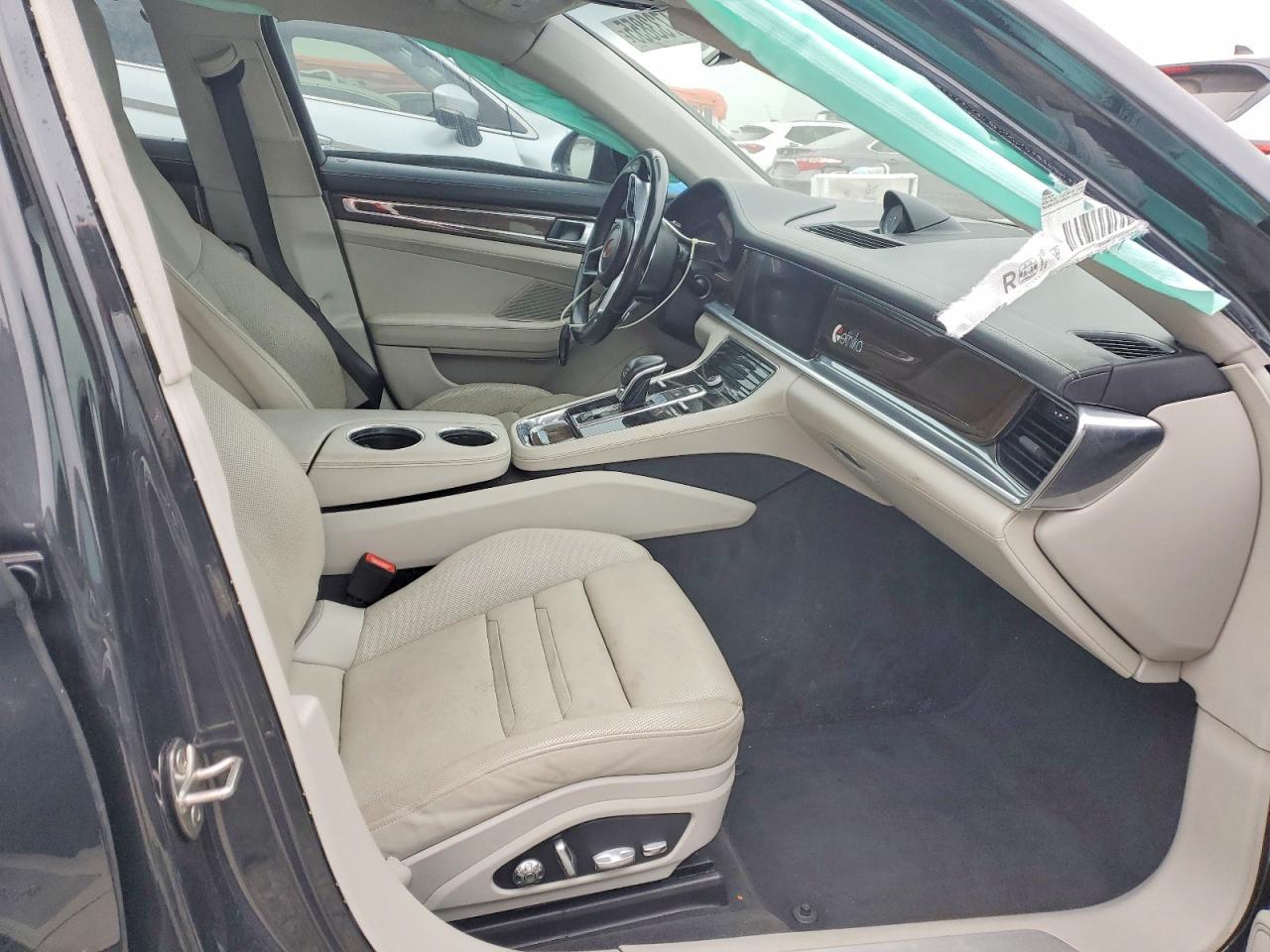 2017 Porsche Panamera 2 - Фото 7