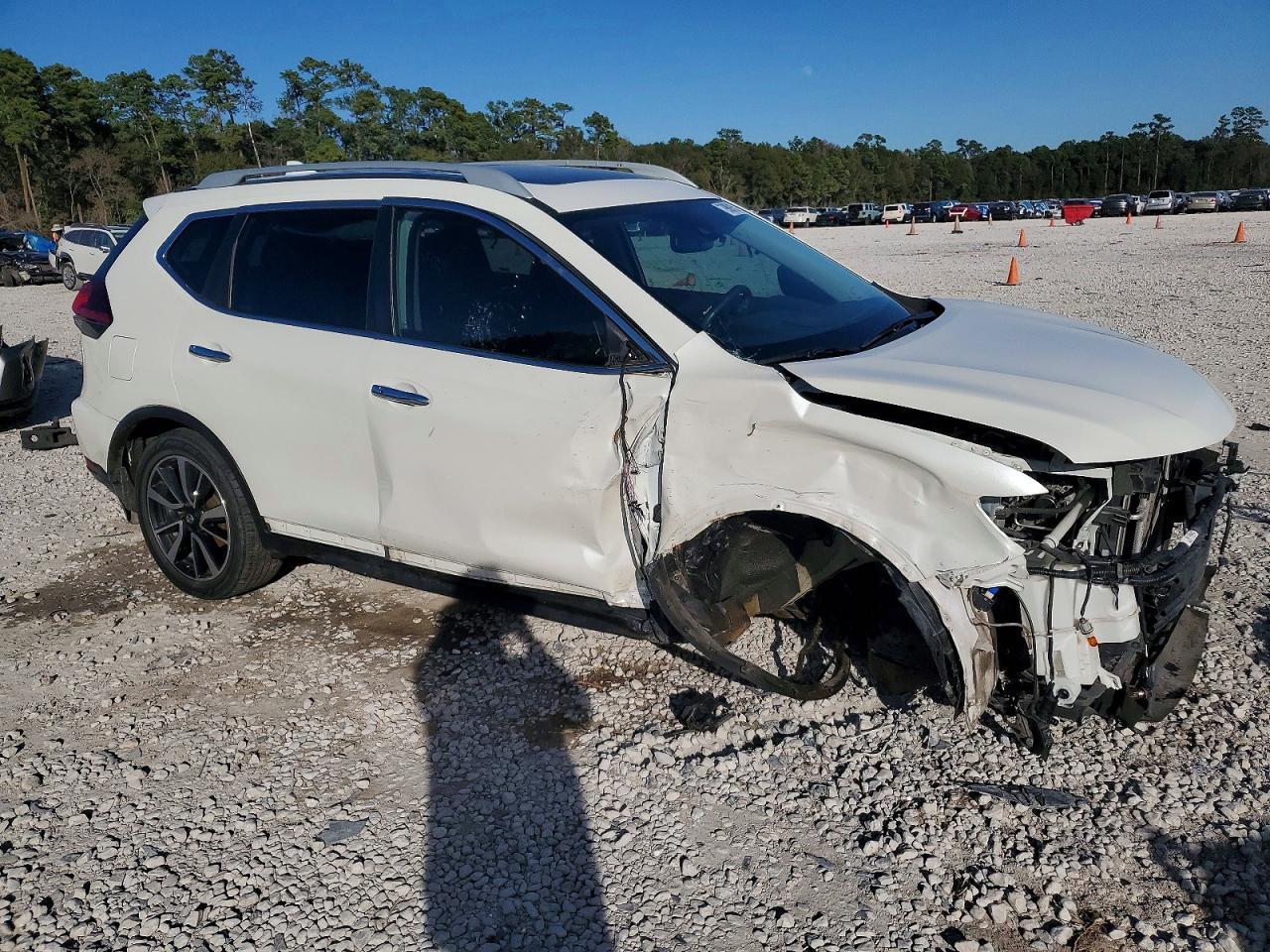 2019 Nissan Rogue S - Image 4
