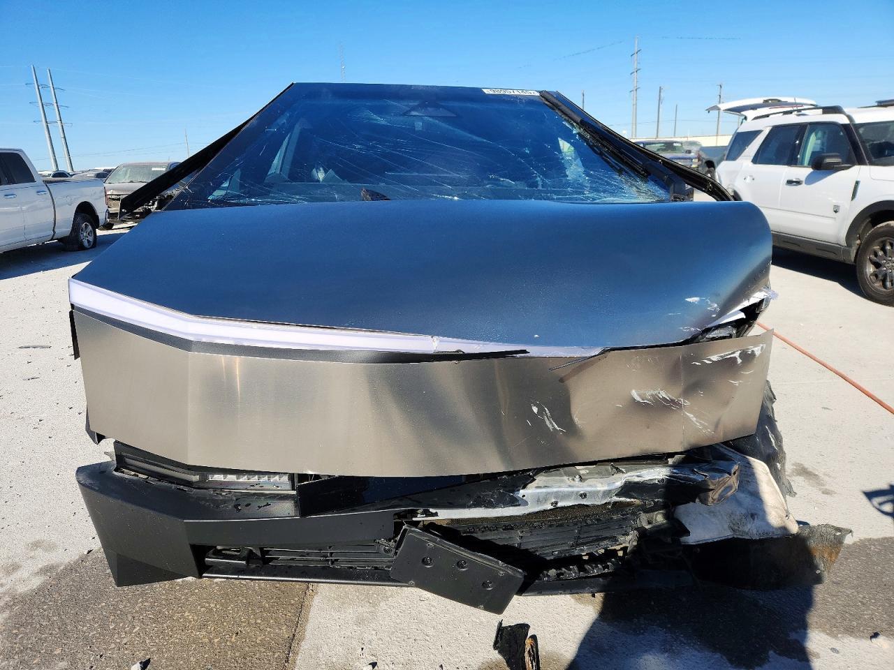 2024 Tesla Cybertruck - Image 5