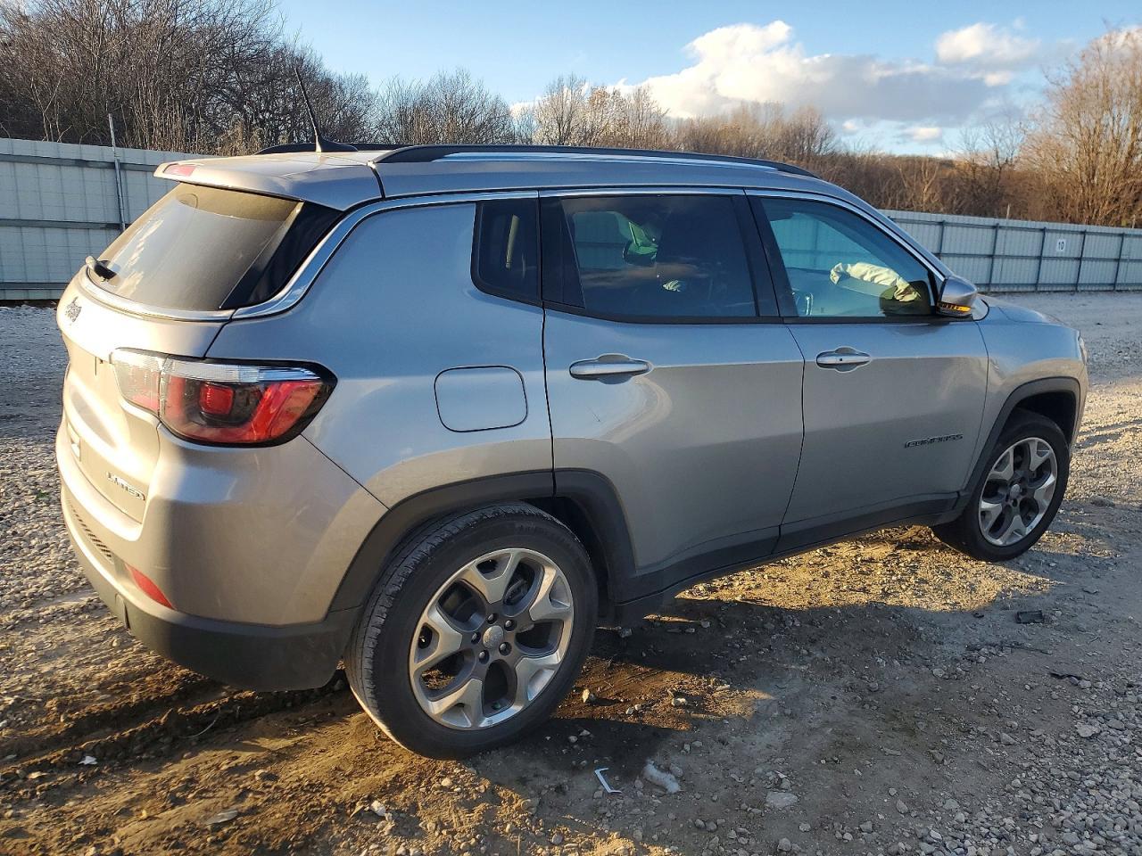 2020 Jeep Compass Limited - Фото 3