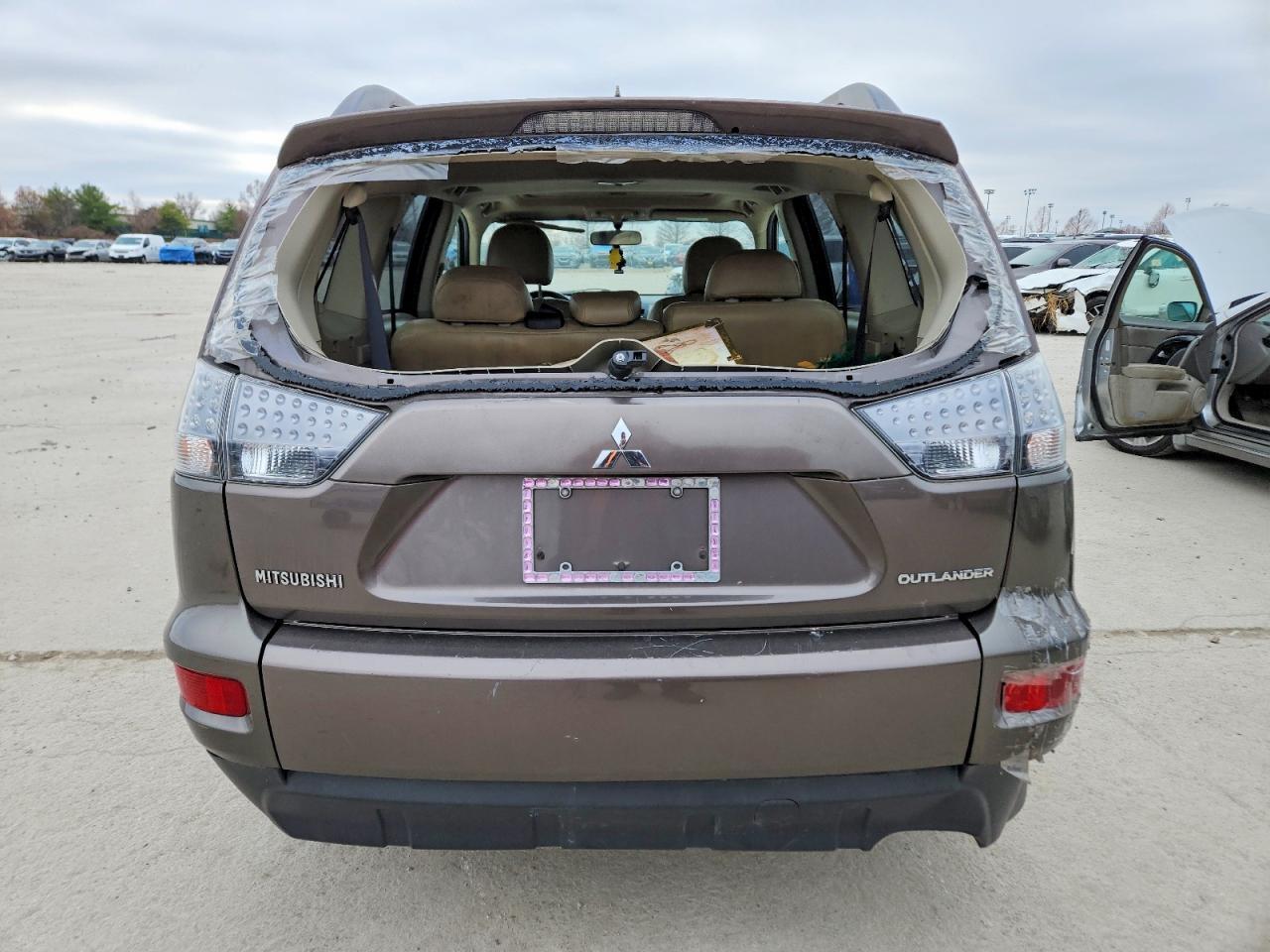 2010 Mitsubishi Outlander Se - Фото 6