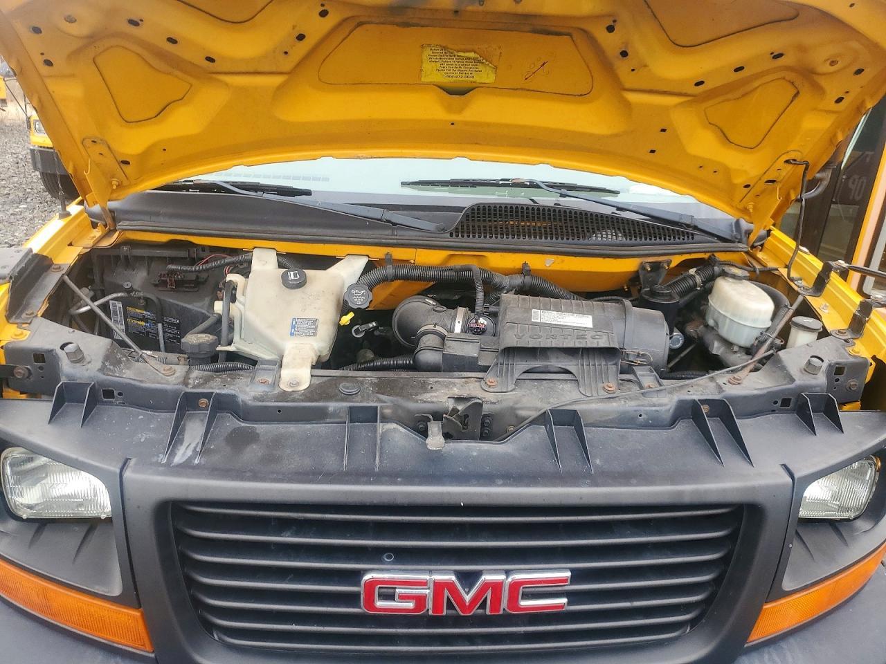 2009 GMC Savana School Bus - Image 7