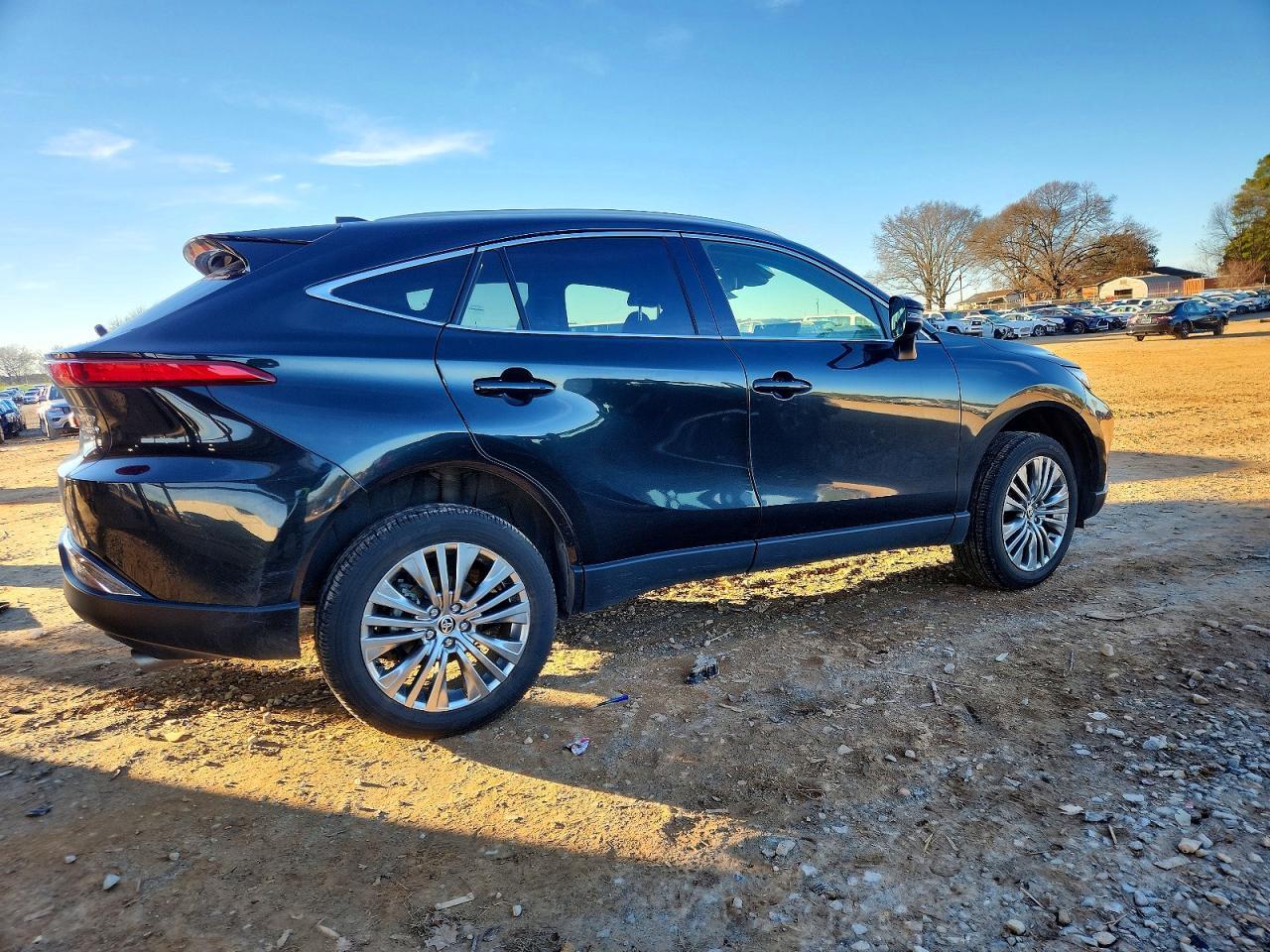 2021 Toyota Venza Le - Фото 3
