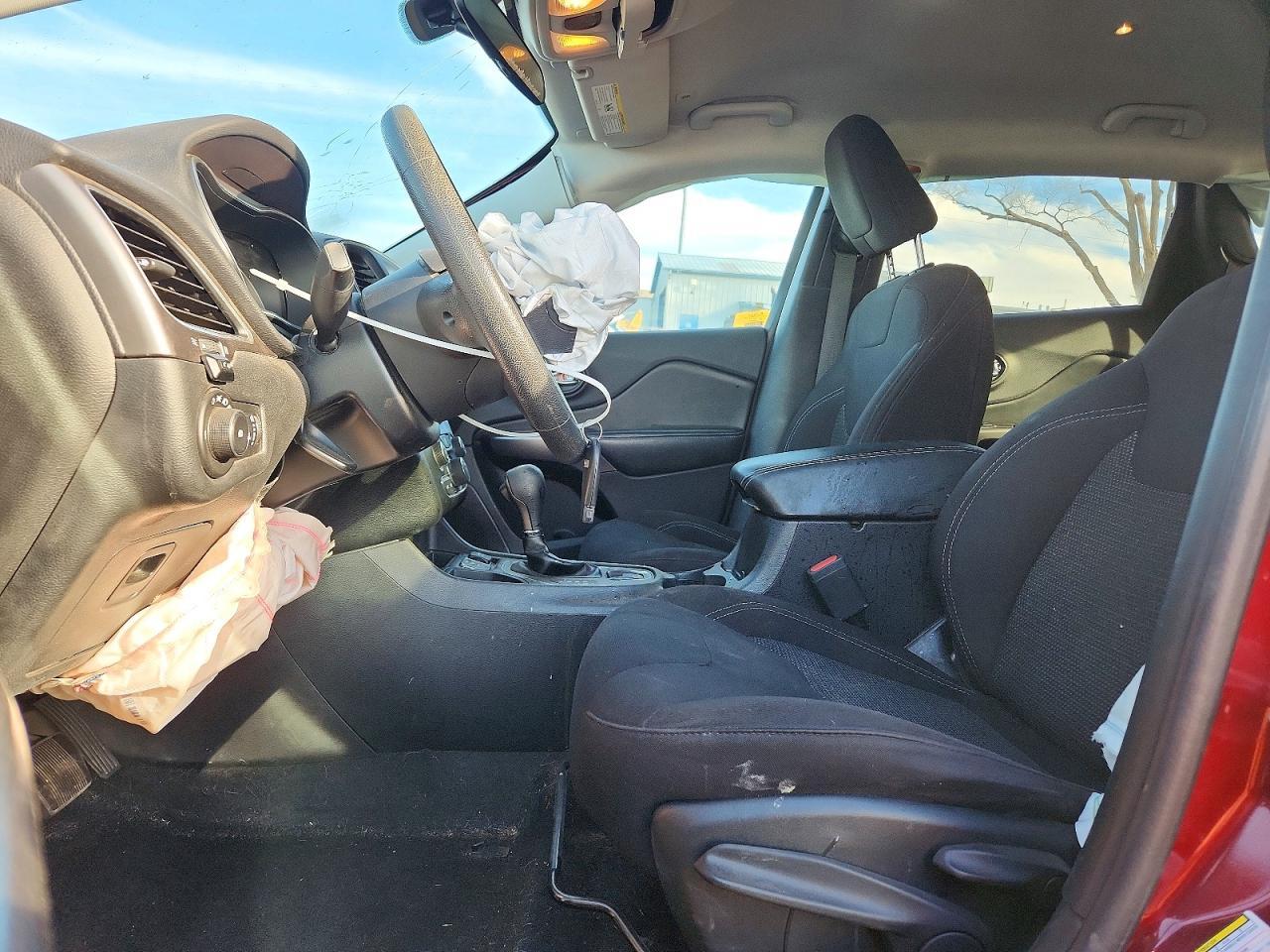 2019 Jeep Cherokee Latitude - Image 7