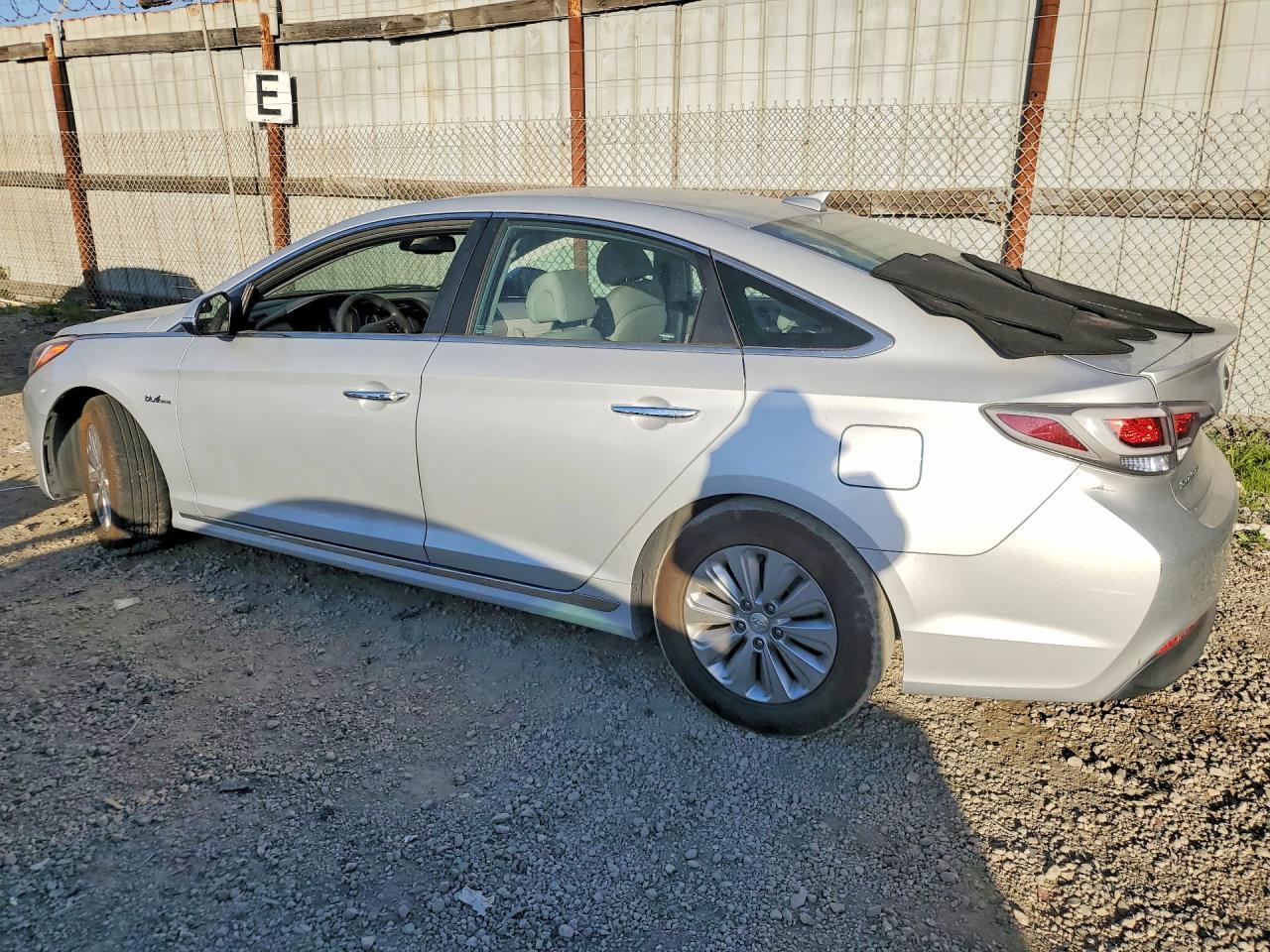 2017 Hyundai Sonata Hybrid - Фото 2