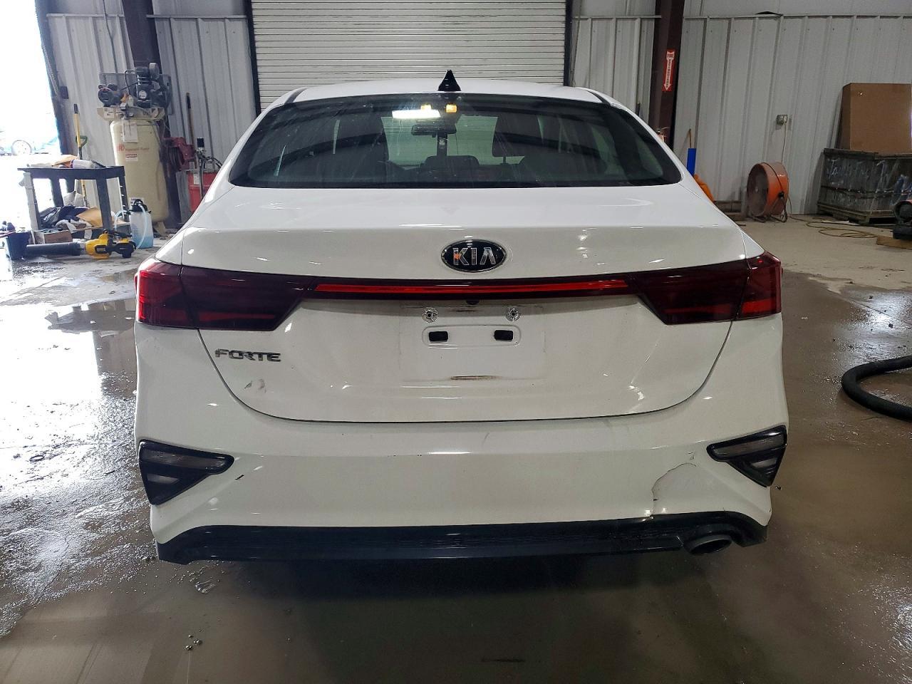 2020 Kia Forte Fe - Image 6