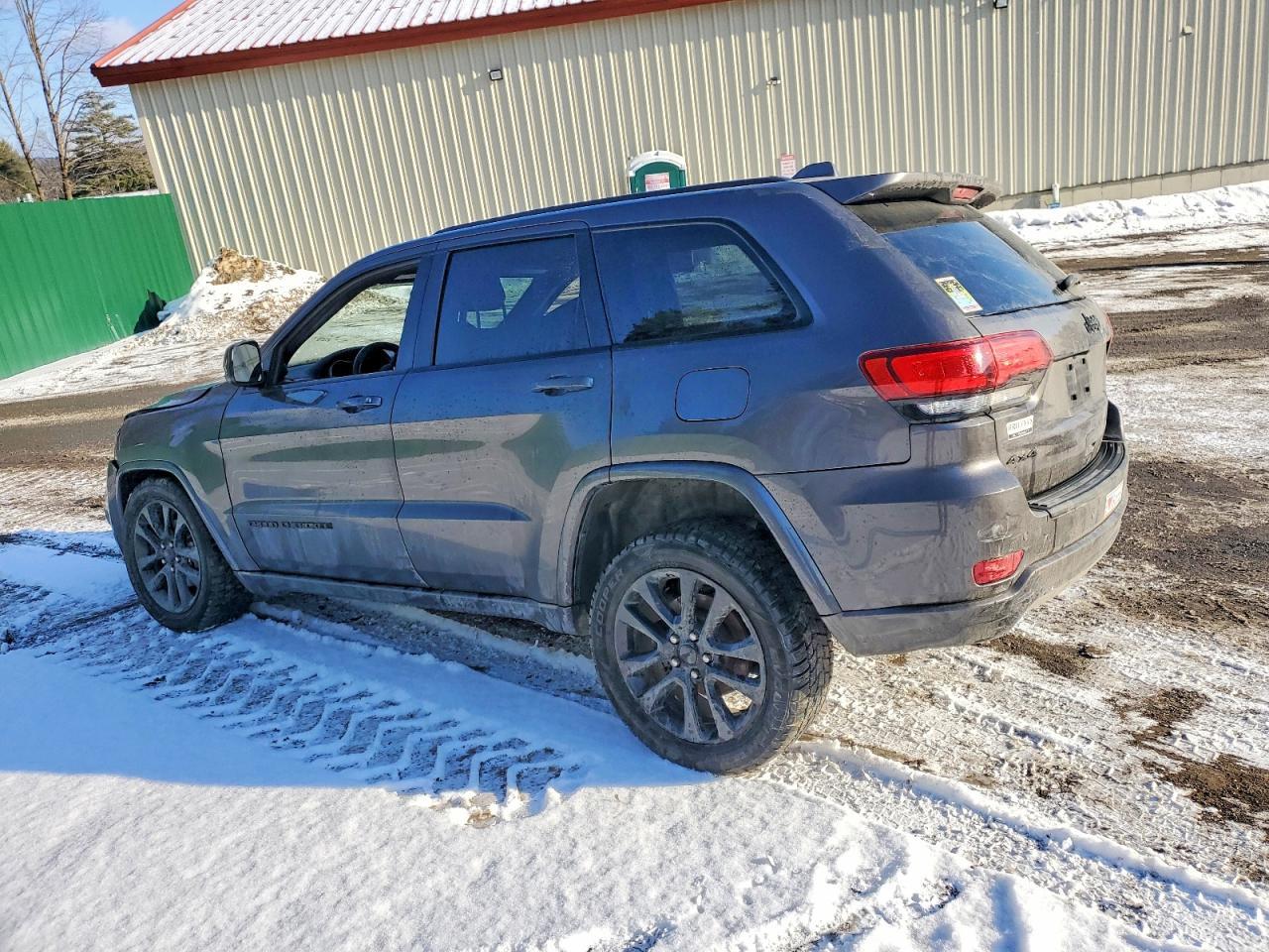 2020 Jeep Grand Cherokee Laredo - Фото 2