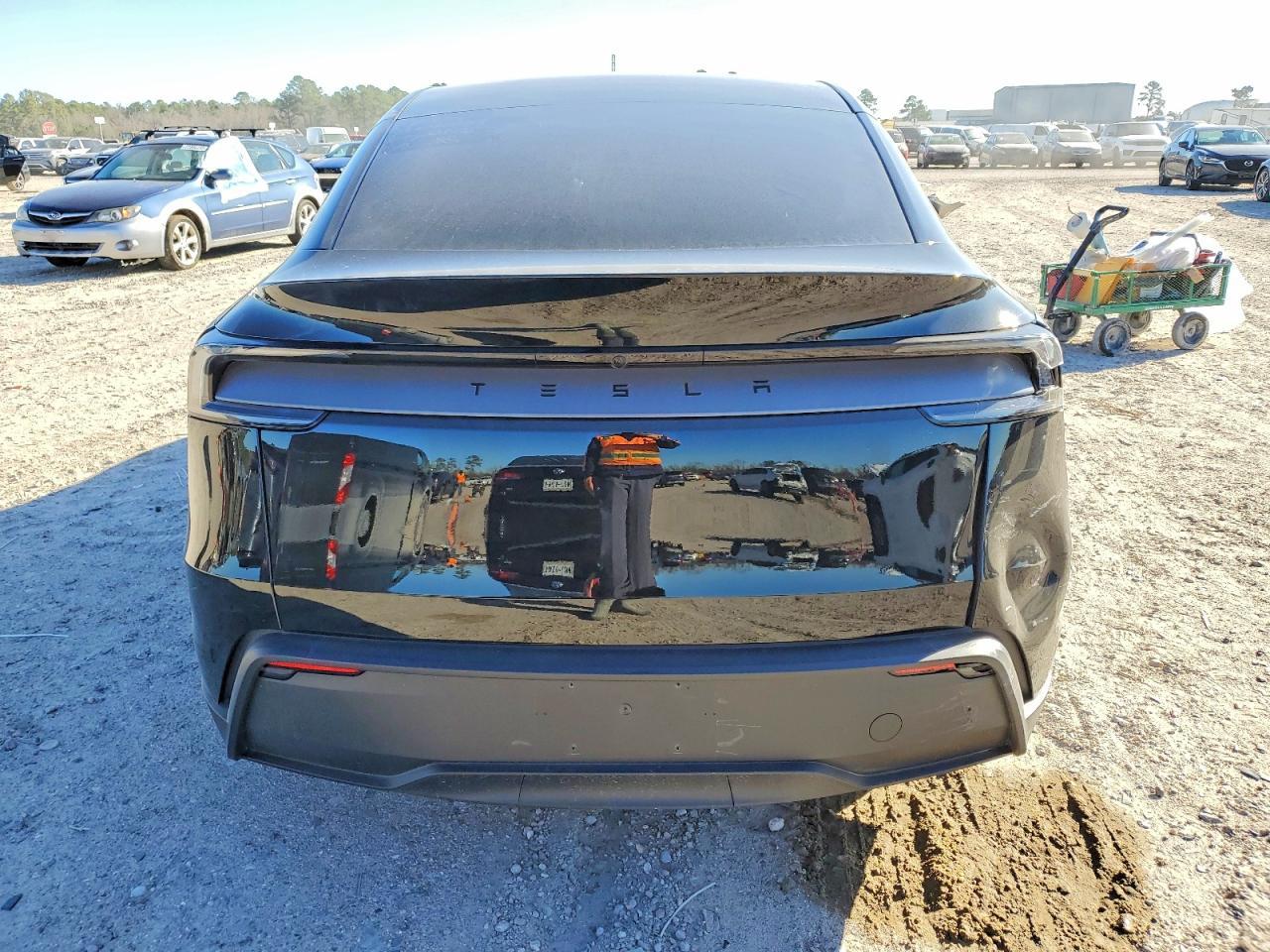 2026 Tesla Model Y - Фото 6