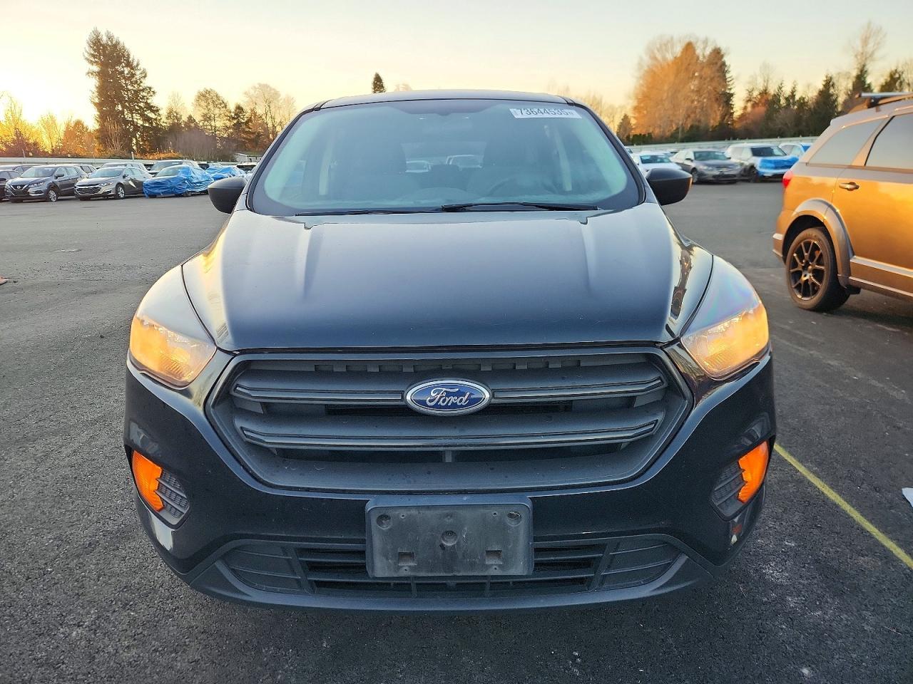 2019 Ford Escape S - Фото 5
