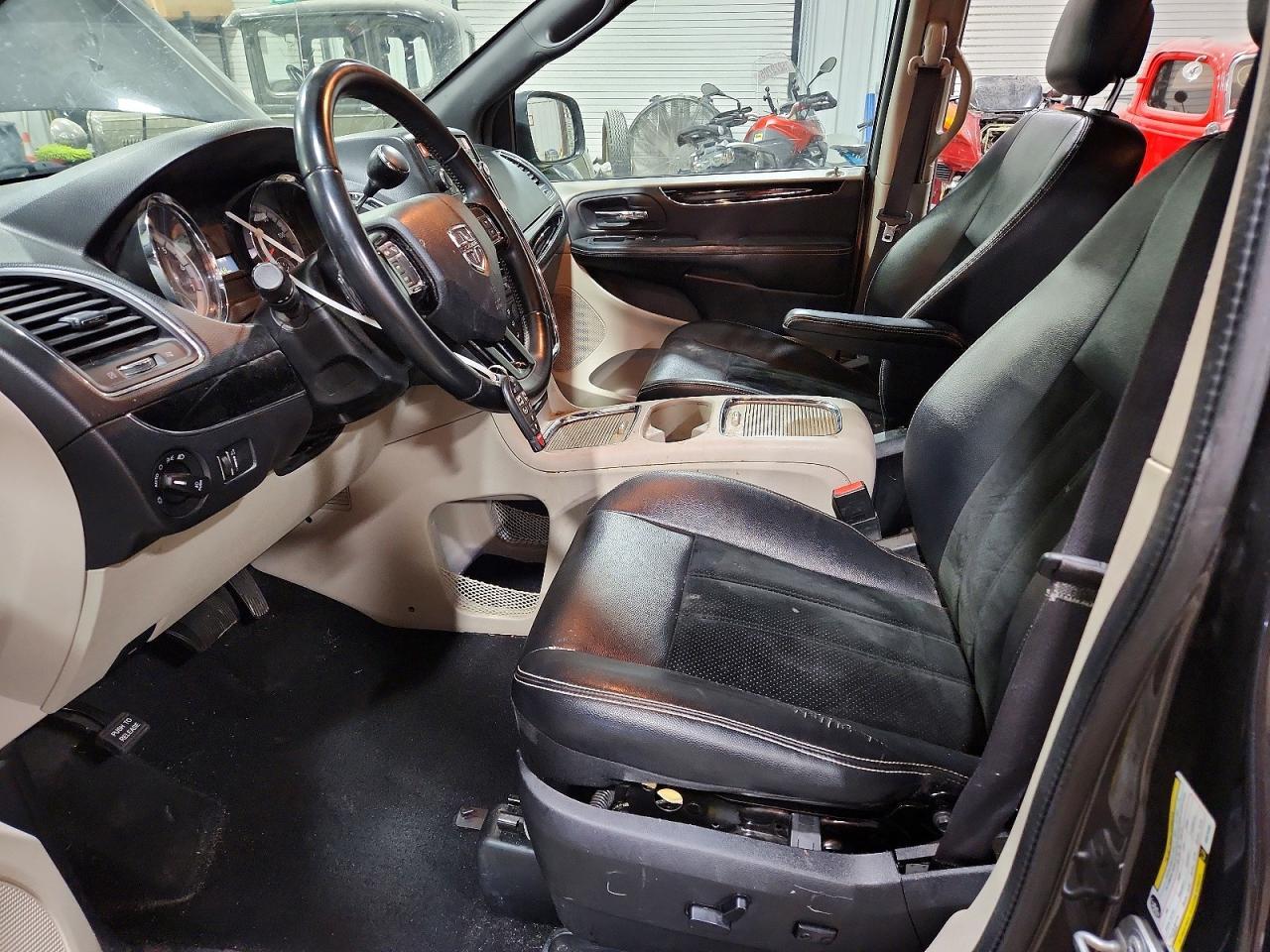 2017 Dodge Grand Caravan Sxt - Image 7