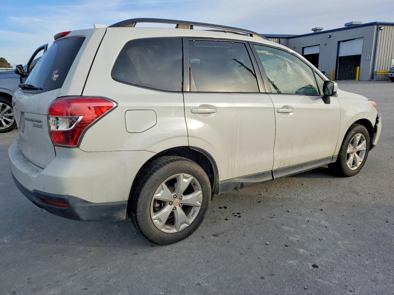 2016 Subaru Forester 2.5I Premium - Image 3