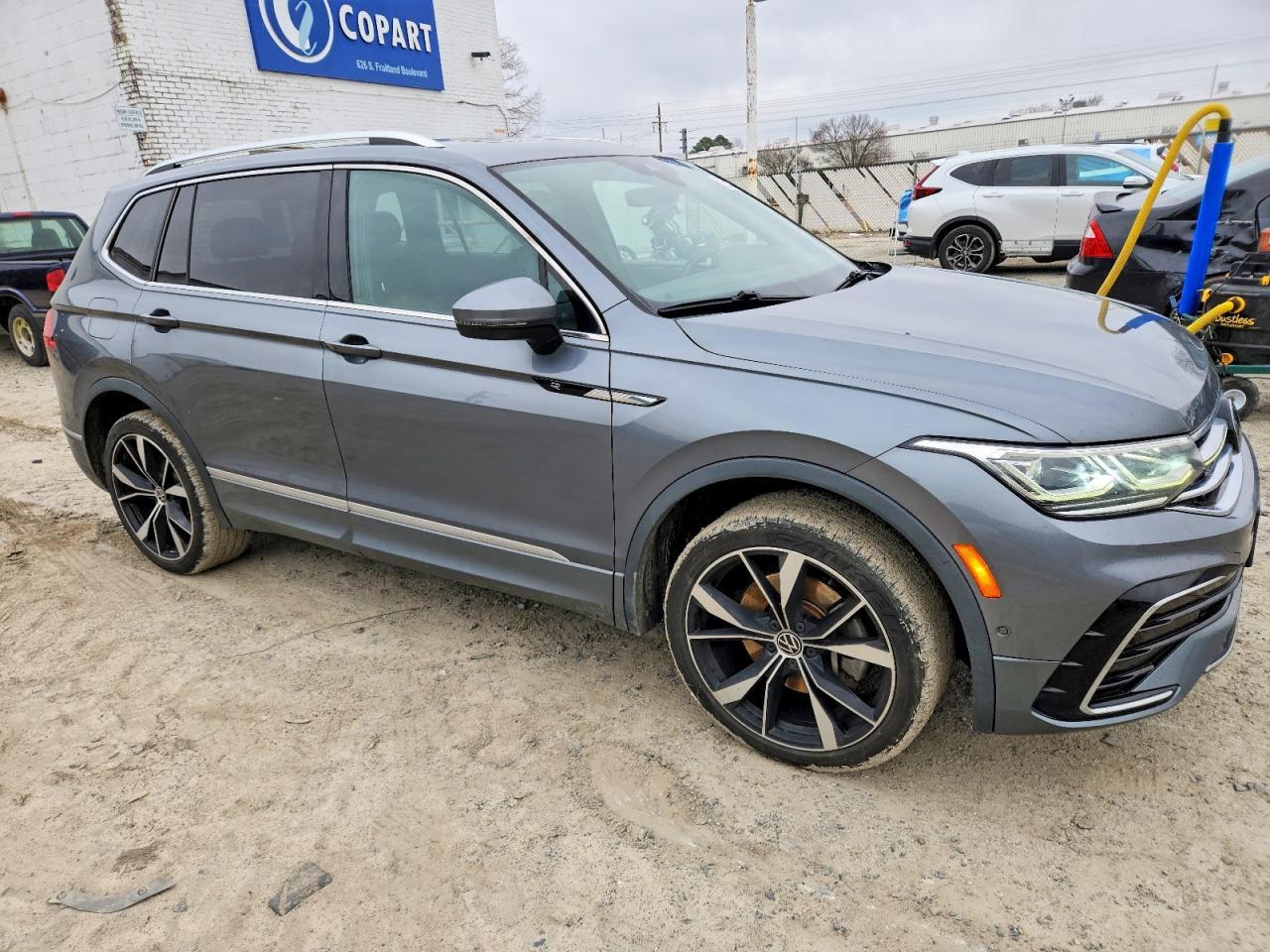 2022 Volkswagen Tiguan Sel R-Line - Фото 4