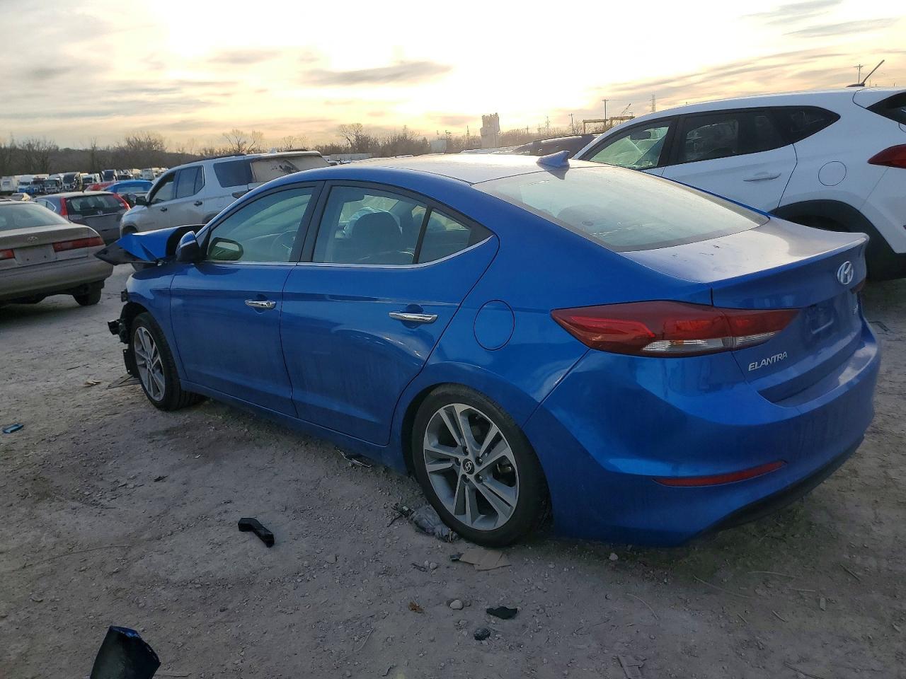 2017 Hyundai Elantra Se - Image 2
