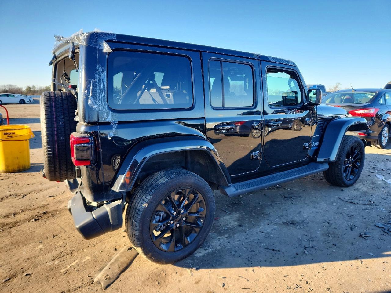 2021 Jeep Wrangler Unlimited Sahara 4Xe - Image 3