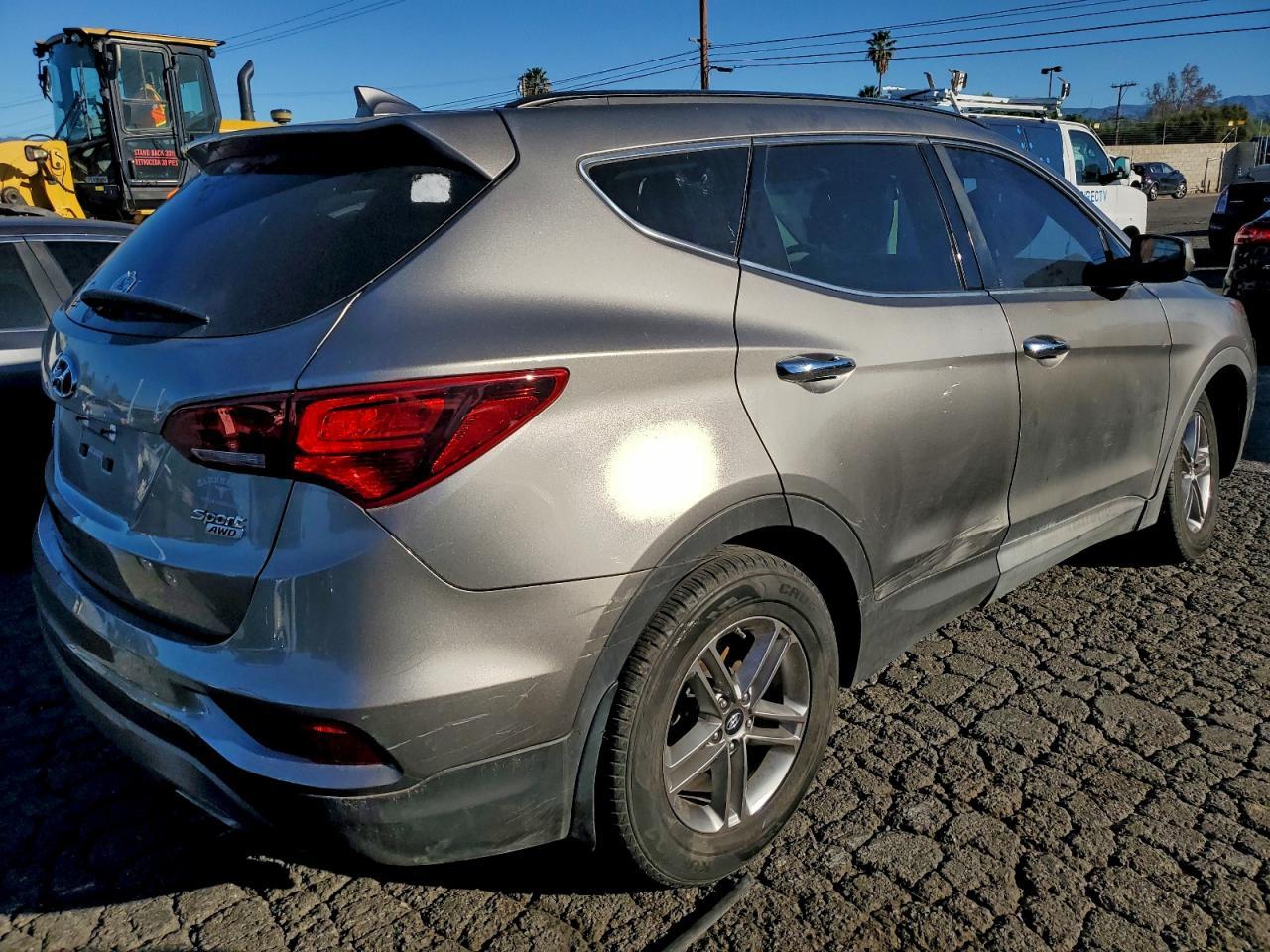 2017 Hyundai Santa Fe Sport - Image 3