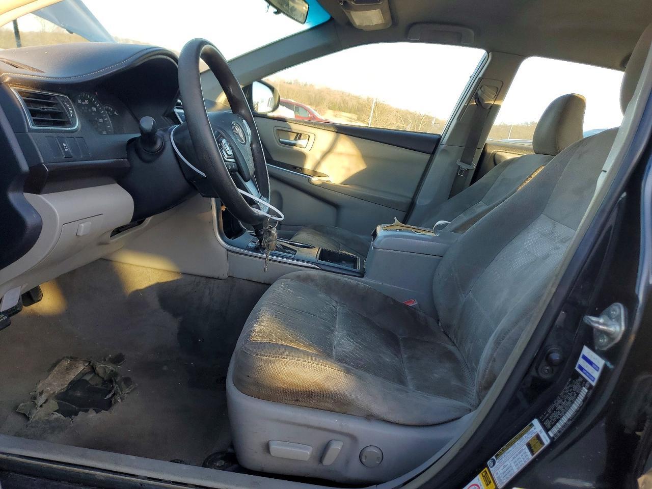 2015 Toyota Camry Le - Image 7