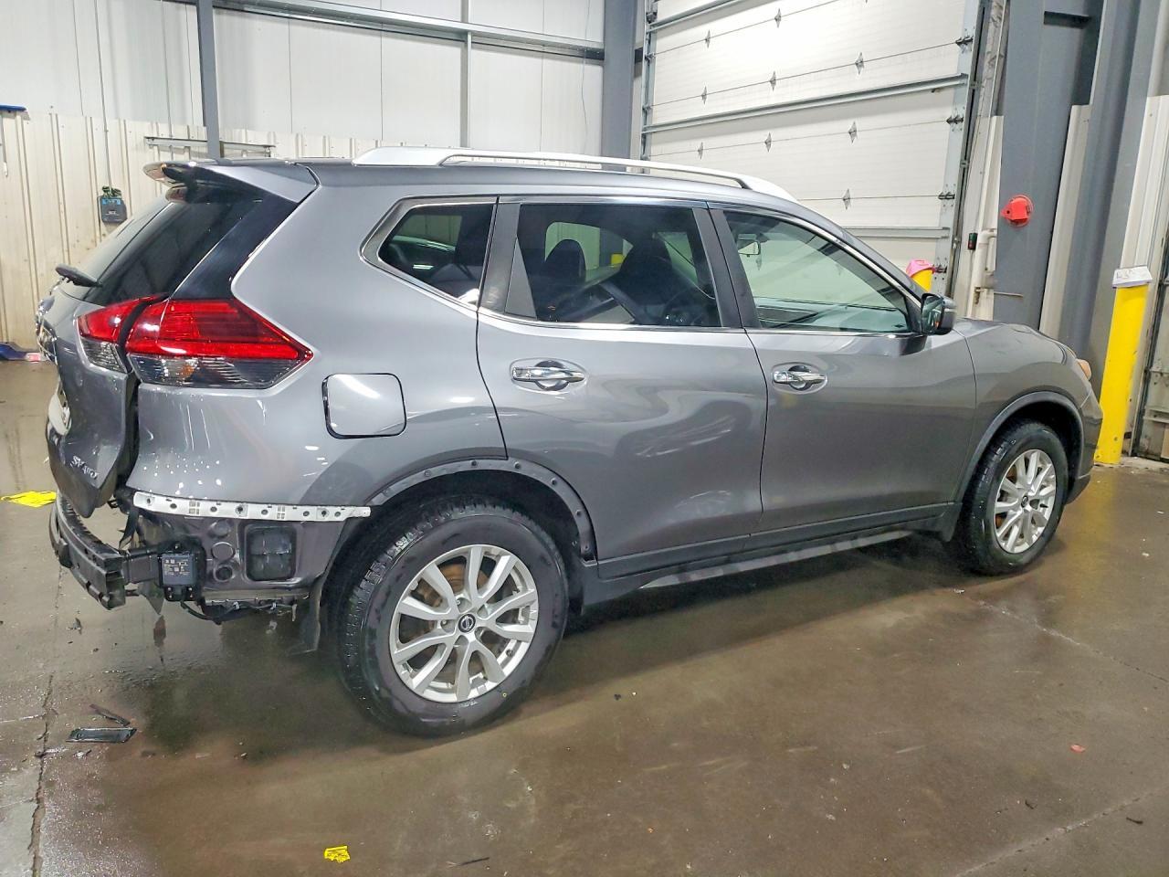 2017 Nissan Rogue S - Image 3