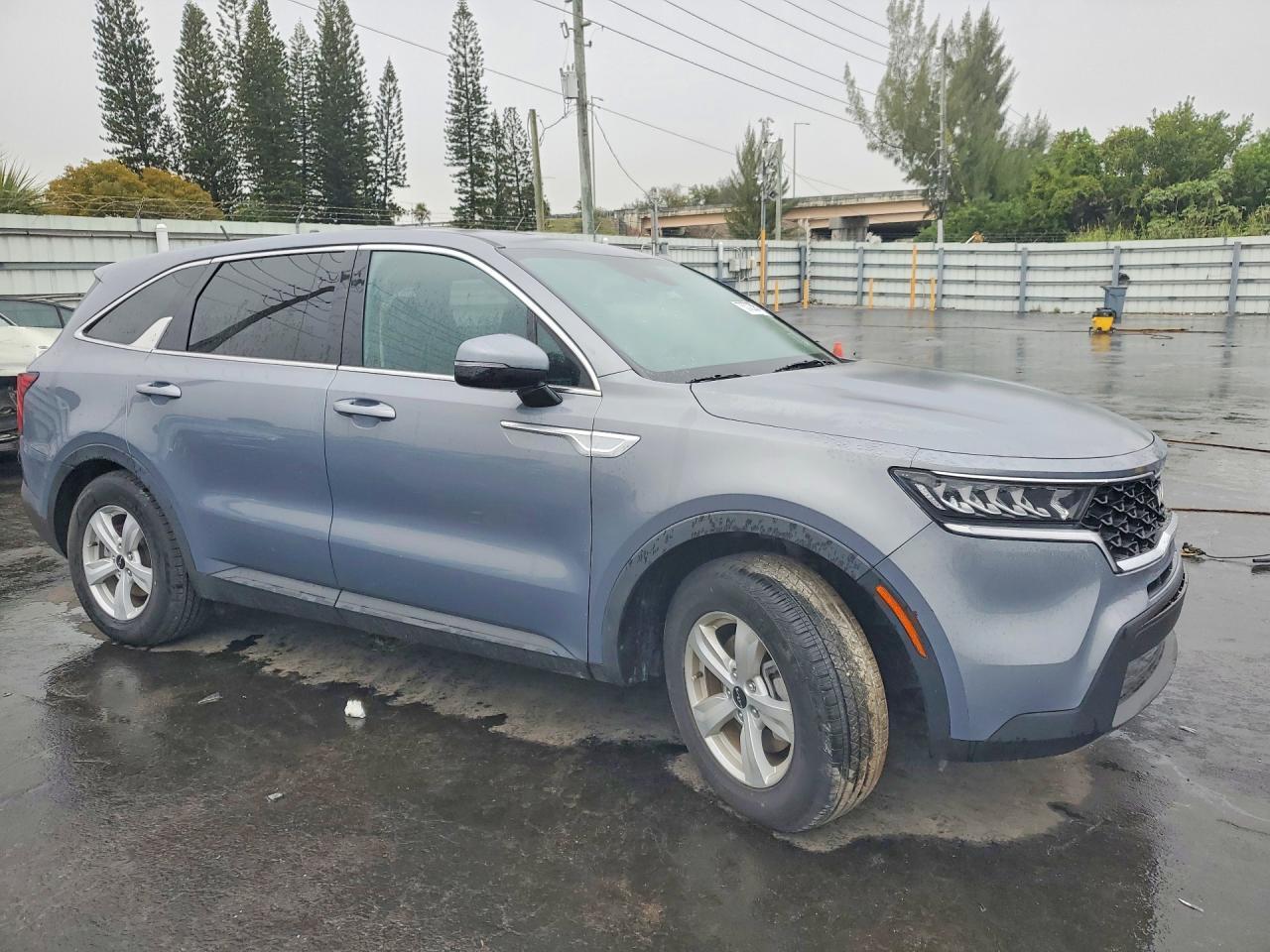 2023 Kia Sorento Lx - Фото 4