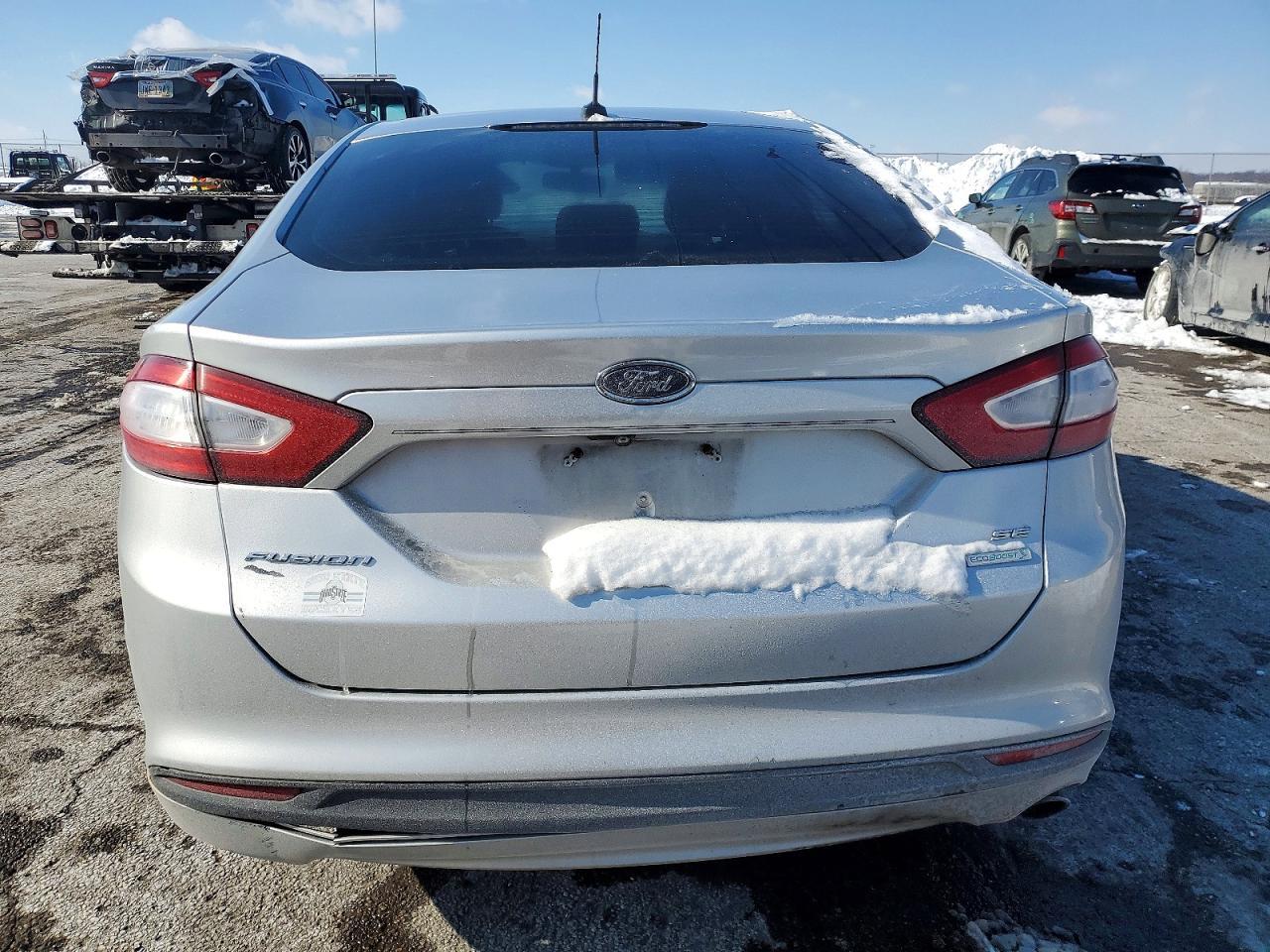 2015 Ford Fusion Se - Фото 6