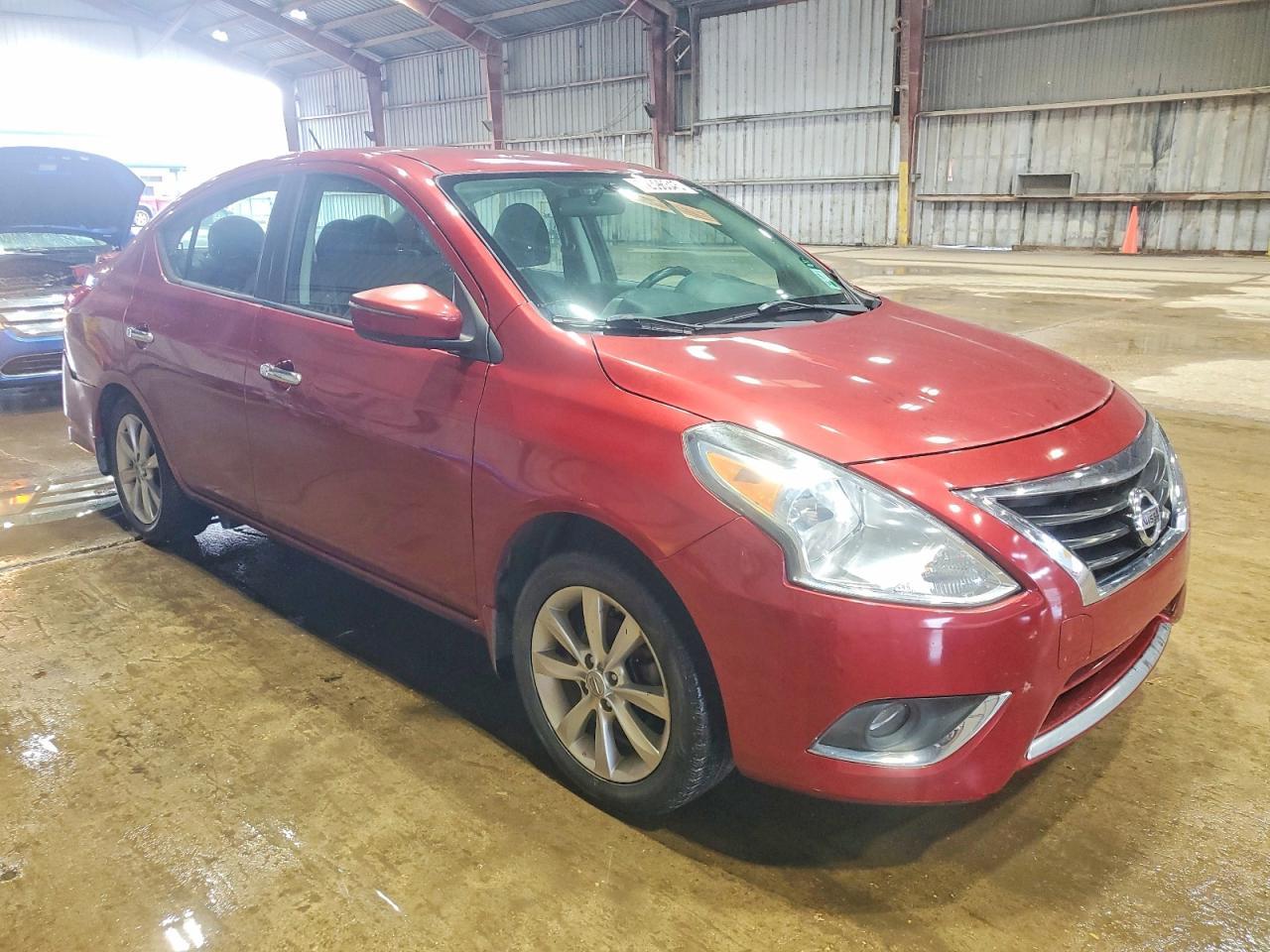2016 Nissan Versa S - Фото 4