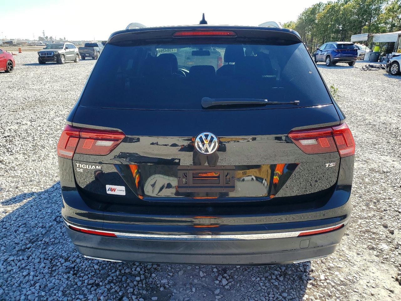 2018 Volkswagen Tiguan Se - Фото 6
