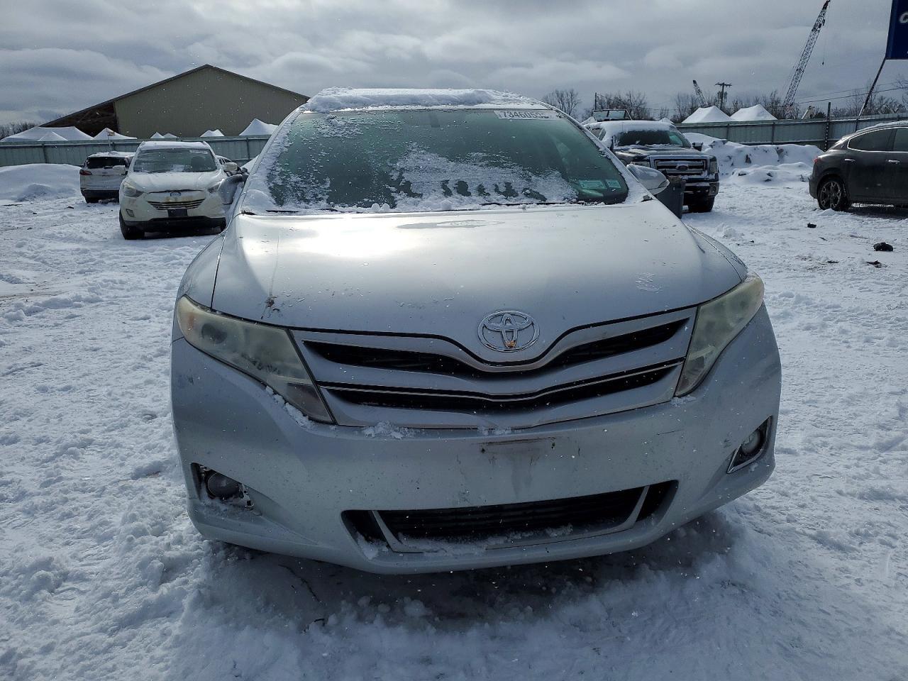2013 Toyota Venza Le - Image 5