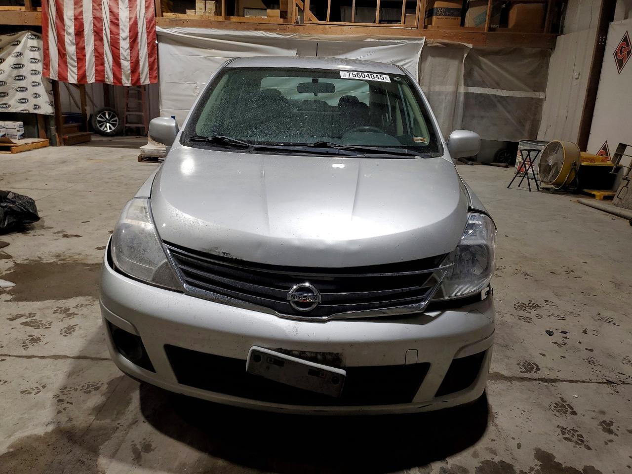 2010 Niss Versa S - Фото 5