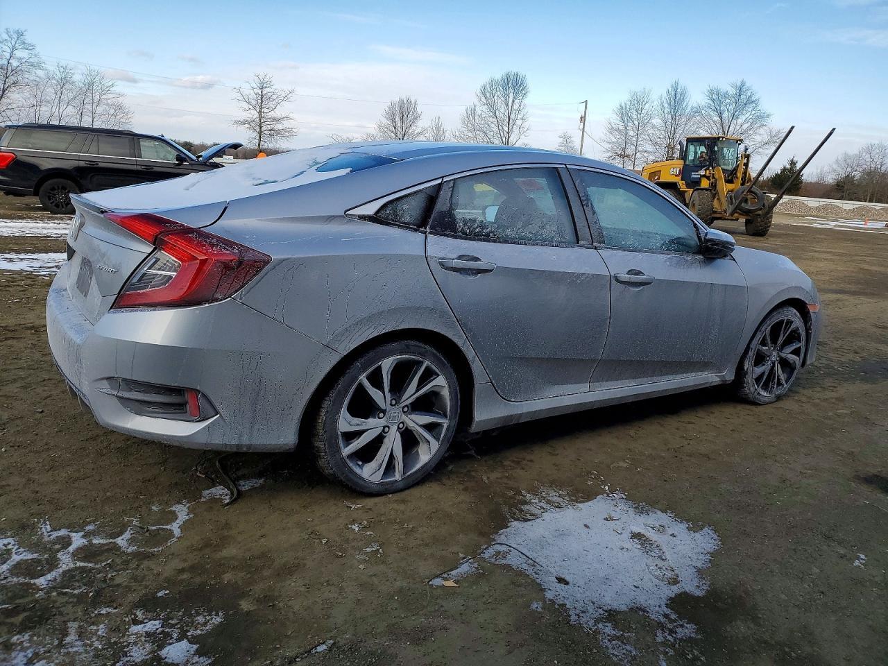 2019 Honda Civic Sport - Image 3