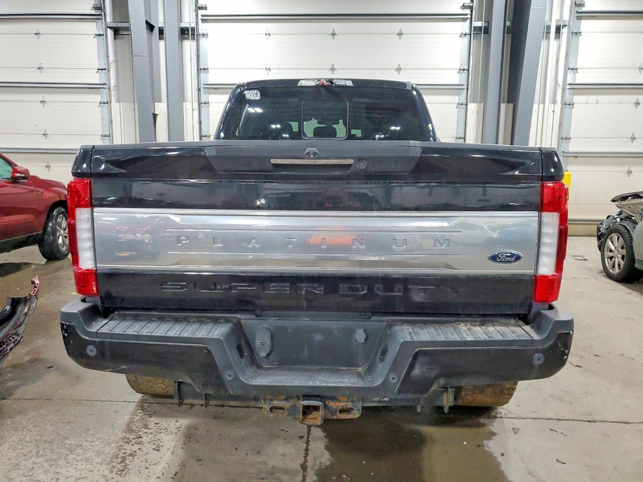 2017 Ford F350 Super Duty - Image 6