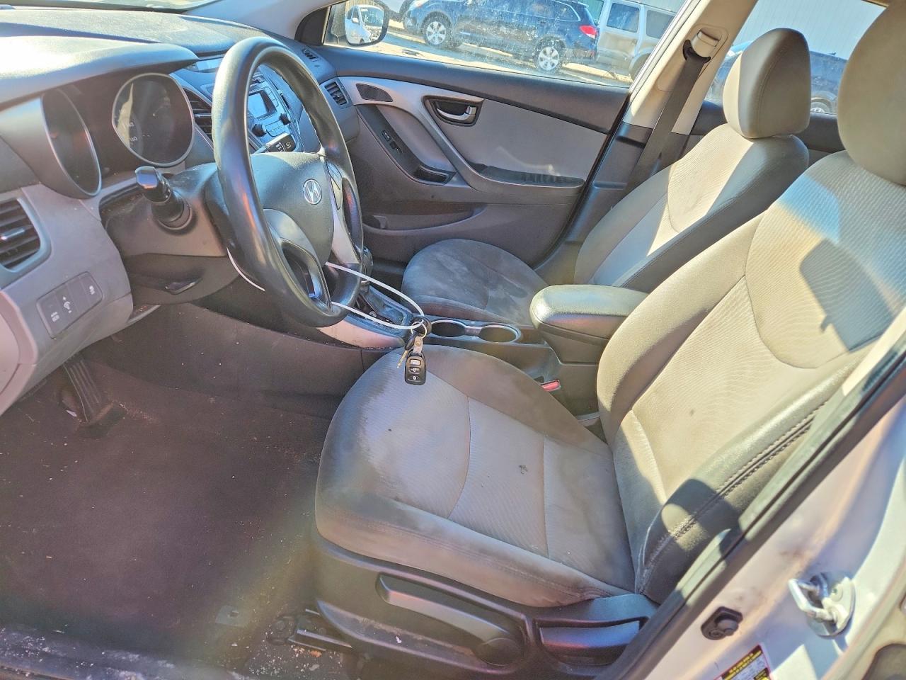2016 Hyundai Elantra Se - Фото 7
