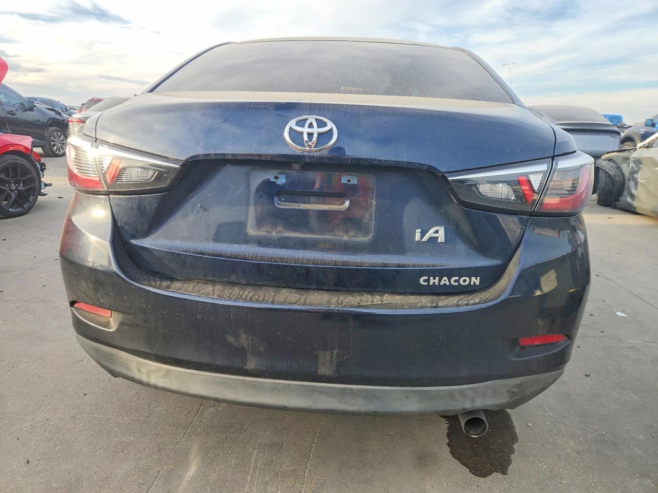 2017 Toyota Yaris Ia - Фото 6