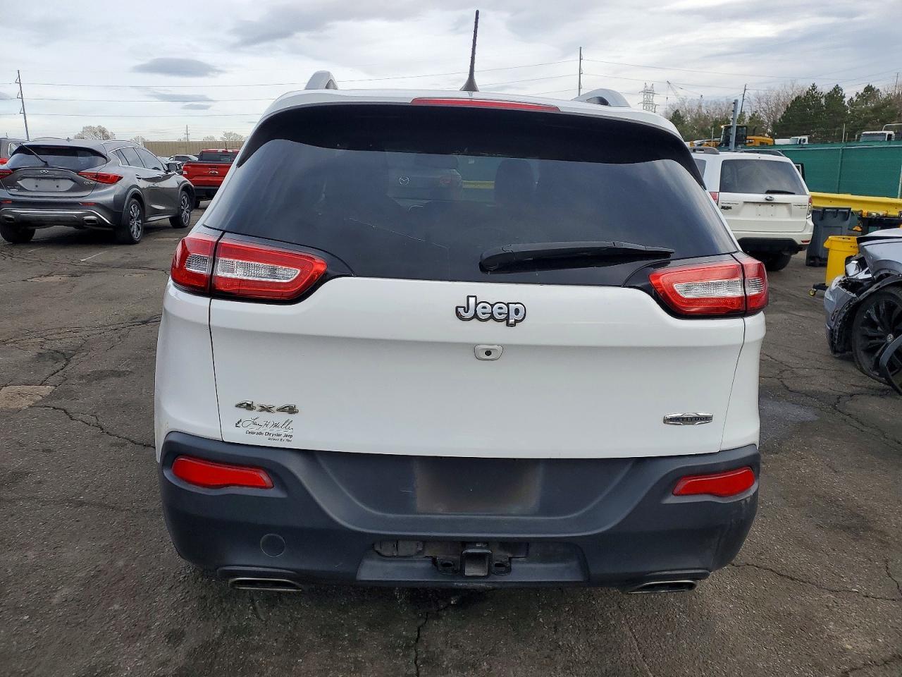 2017 Jeep Cherokee Latitude - Фото 6