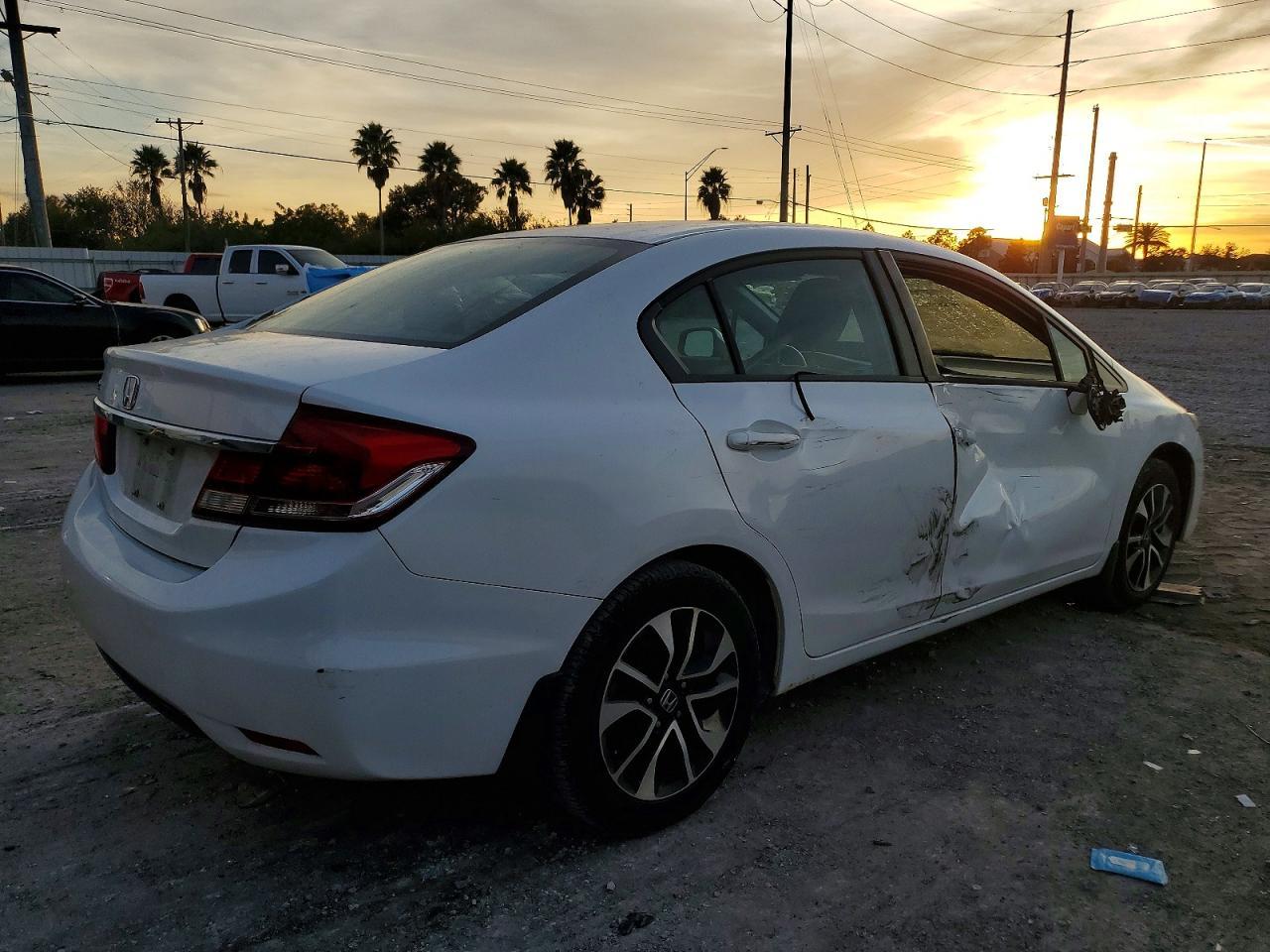 2013 Honda Civic Exl - Image 3