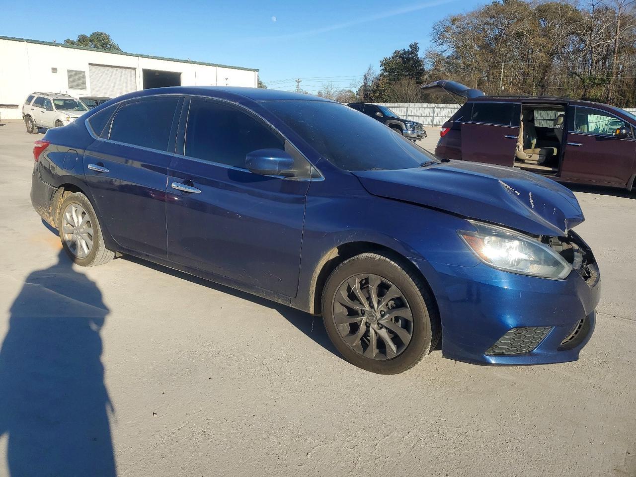 2018 Nissan Sentra S - Фото 4