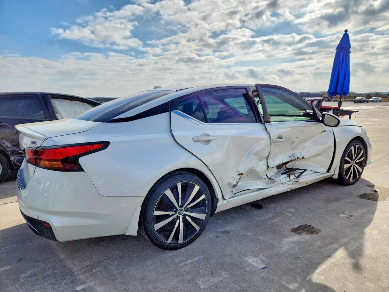 2020 Nissan Altima 2.5 Sr - Фото 3
