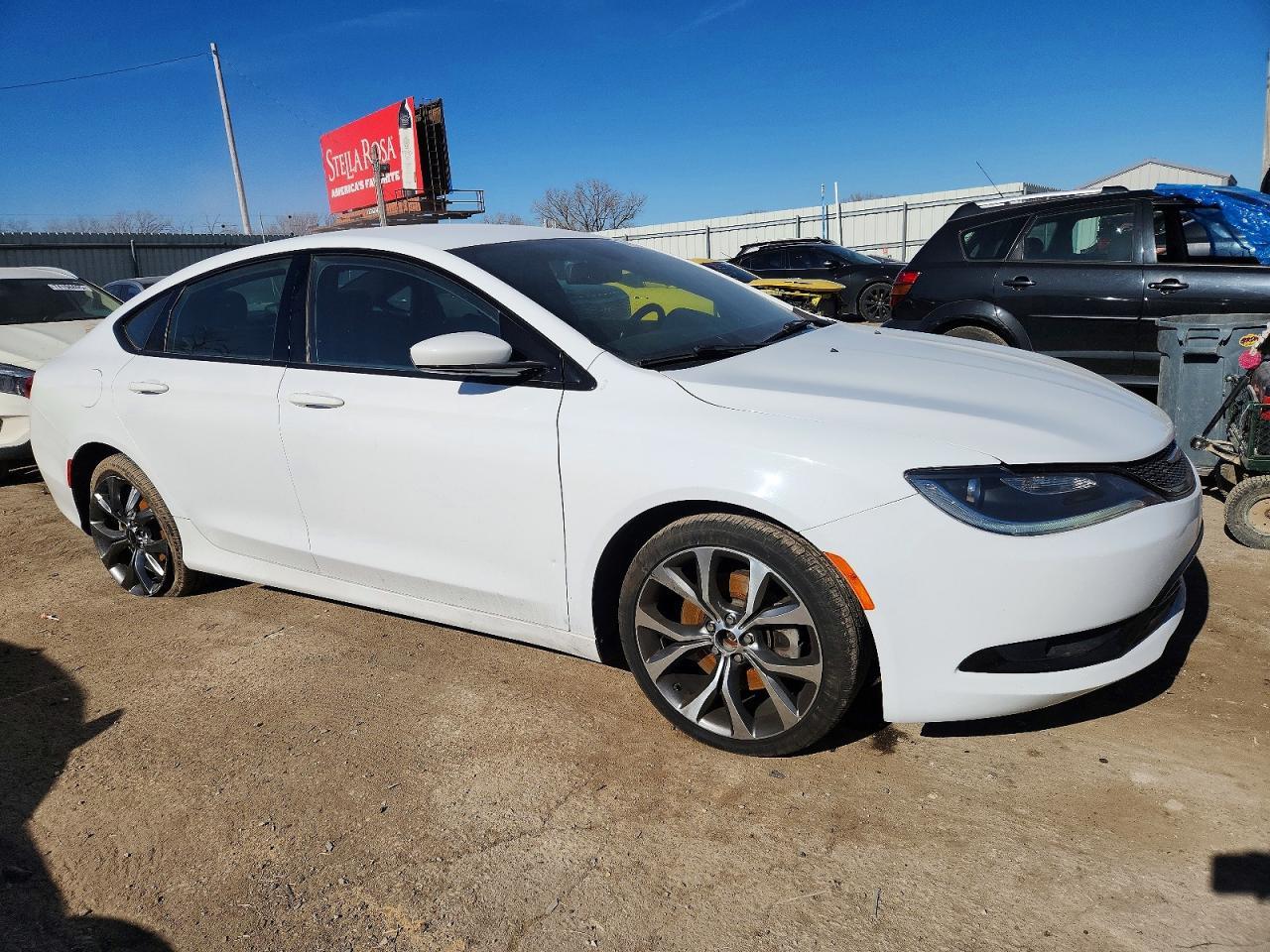 2016 Chrysler 200 S - Фото 4