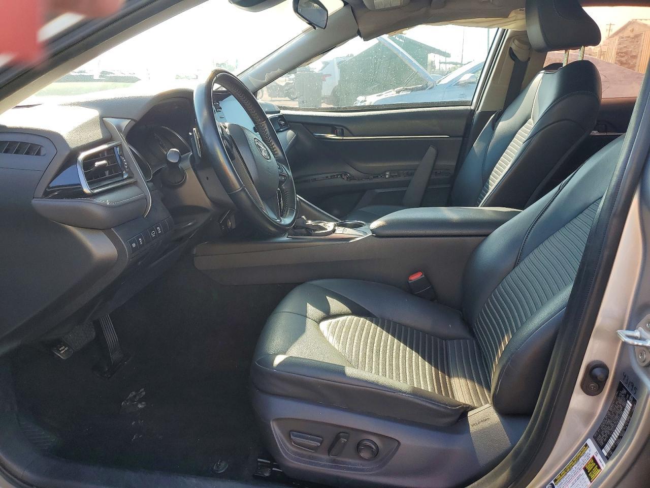 2022 Toyota Camry Se - Фото 7