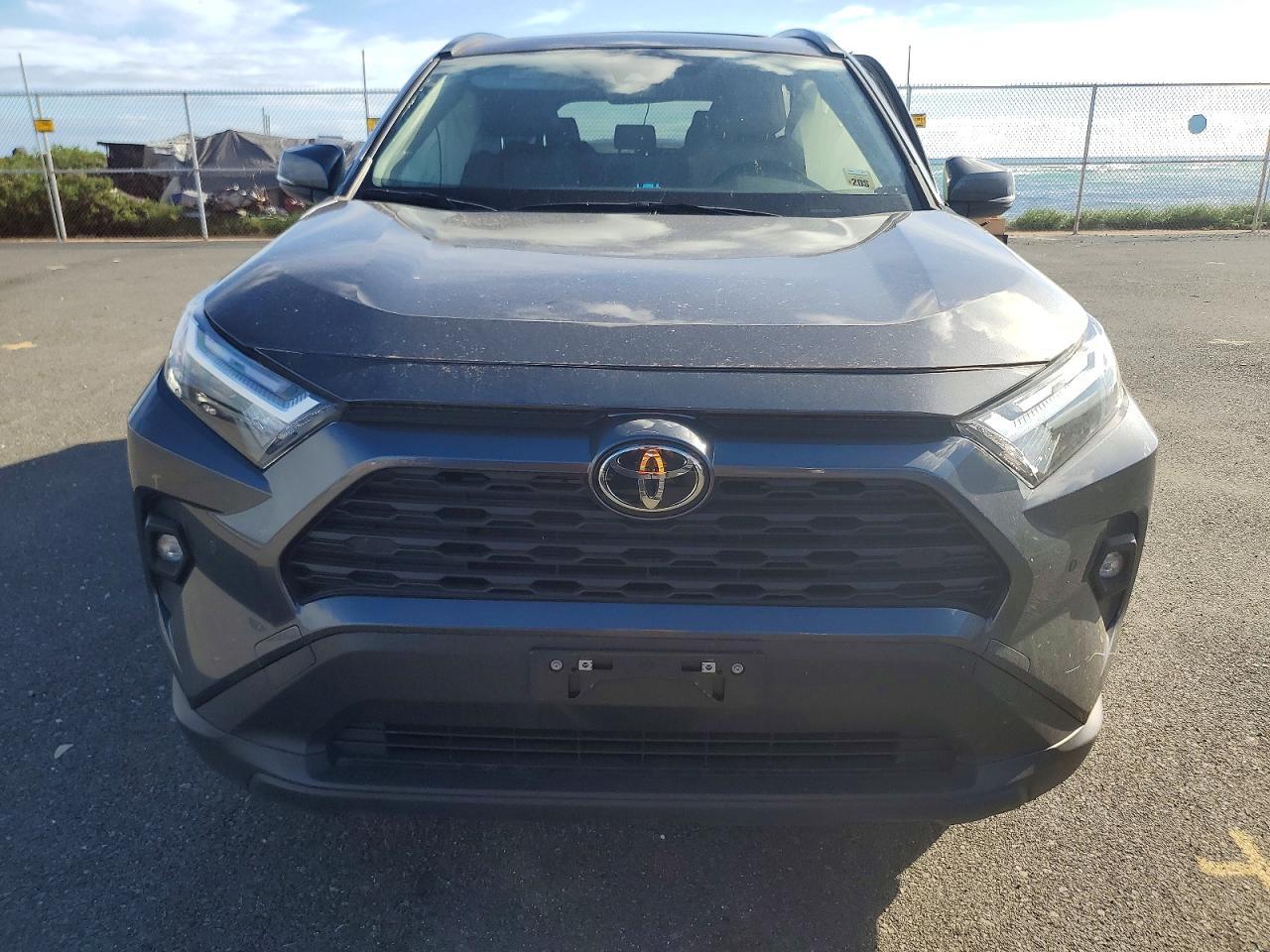 2024 Toyota Rav4 Xle Premium - Image 5