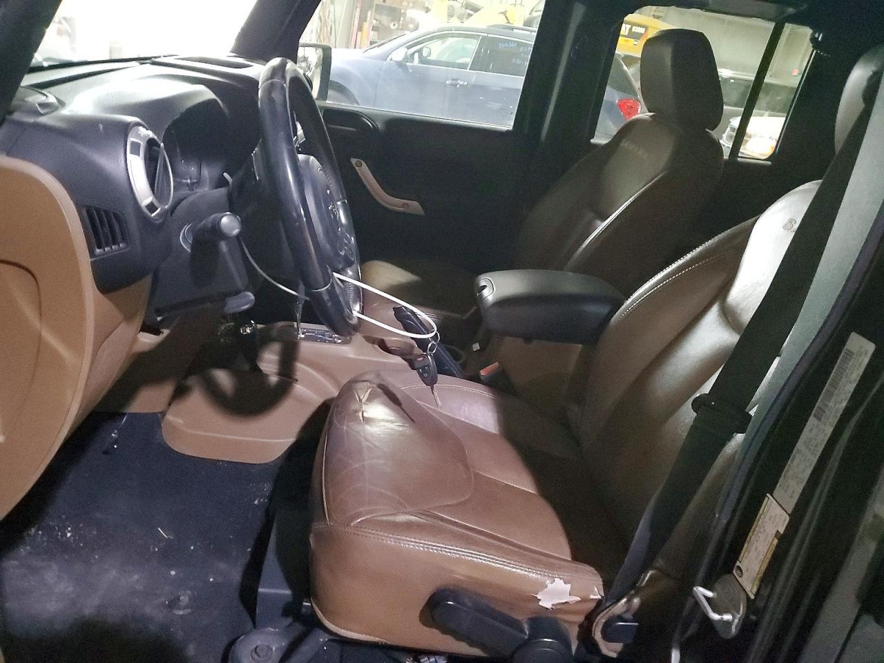 2015 Jeep Wrangler Unlimited Sahara - Фото 7