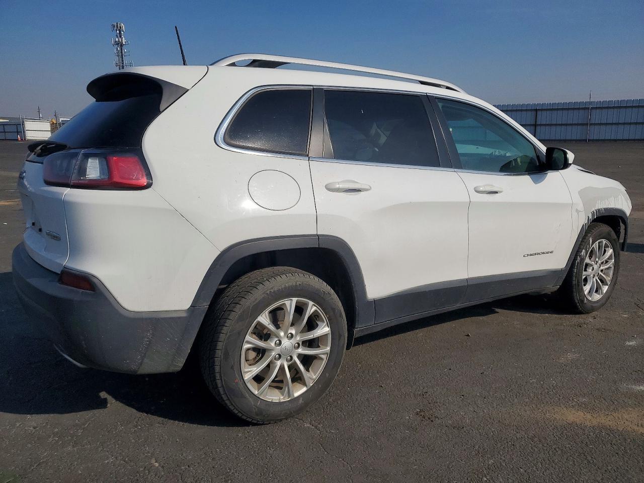 2019 Jeep Cherokee Latitude - Фото 3