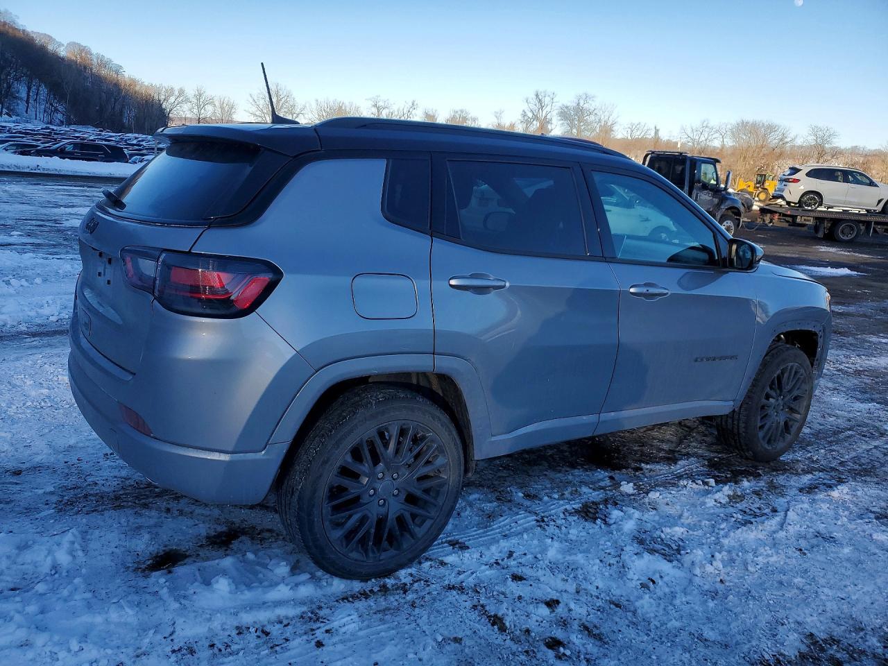 2022 Jeep Compass Limited - Фото 3